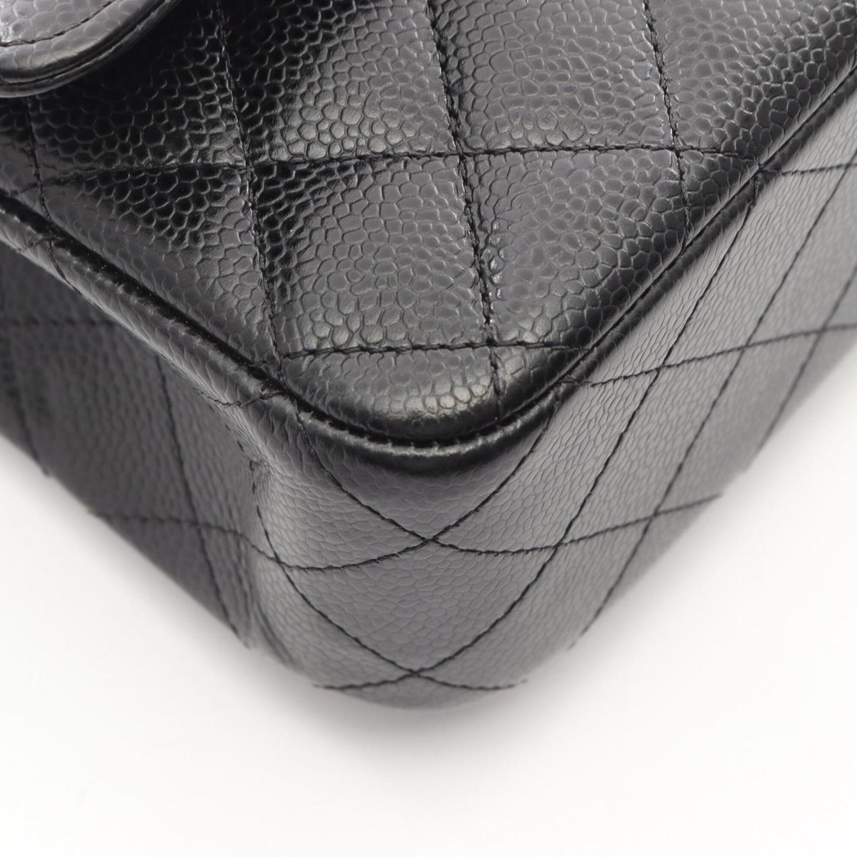 Chanel Black Grained Calfskin Handbag Shoulder Bag (Pre-Owned)