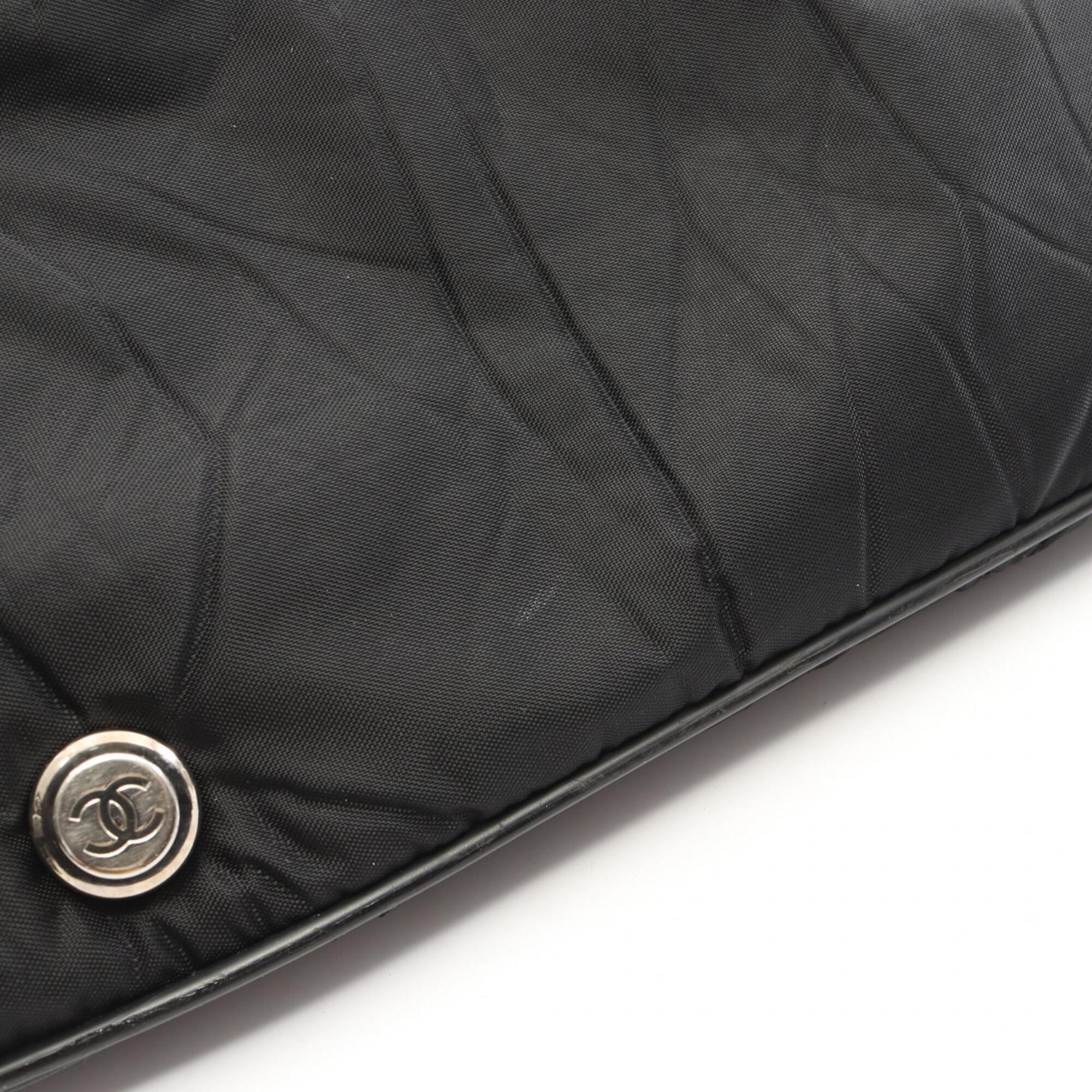 Chanel Black Nylon Leather Handbag Tote Bag (Pre-Owned)