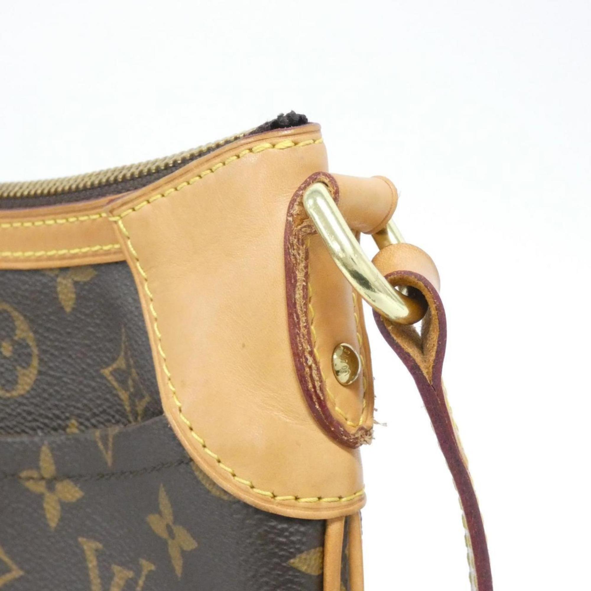 Louis Vuitton Marron Coated Canvas Shoulder Bag (Pre-Owned)