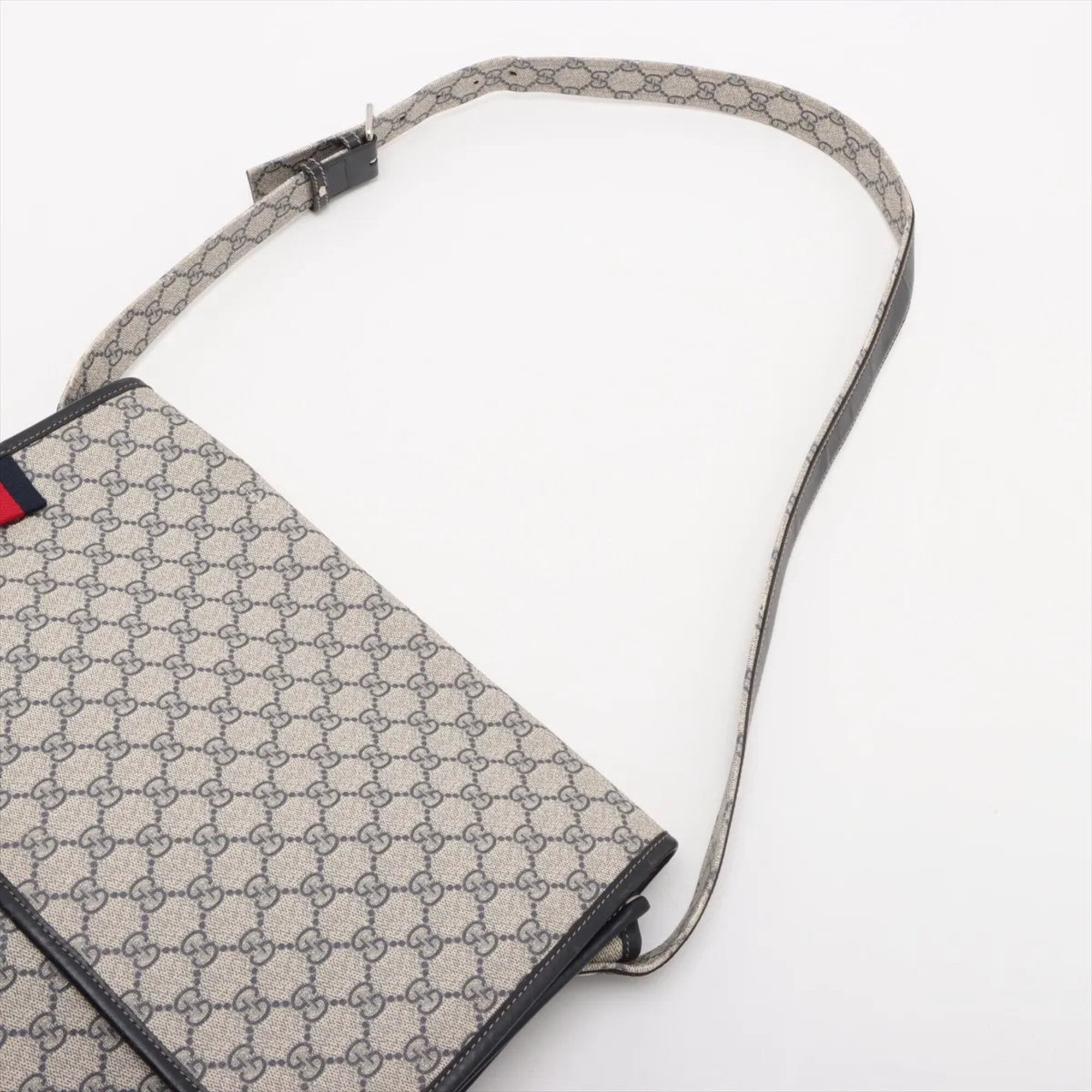 Gucci Beige Leather Coated Canvas Shoulder Bag (Pre-Owned)