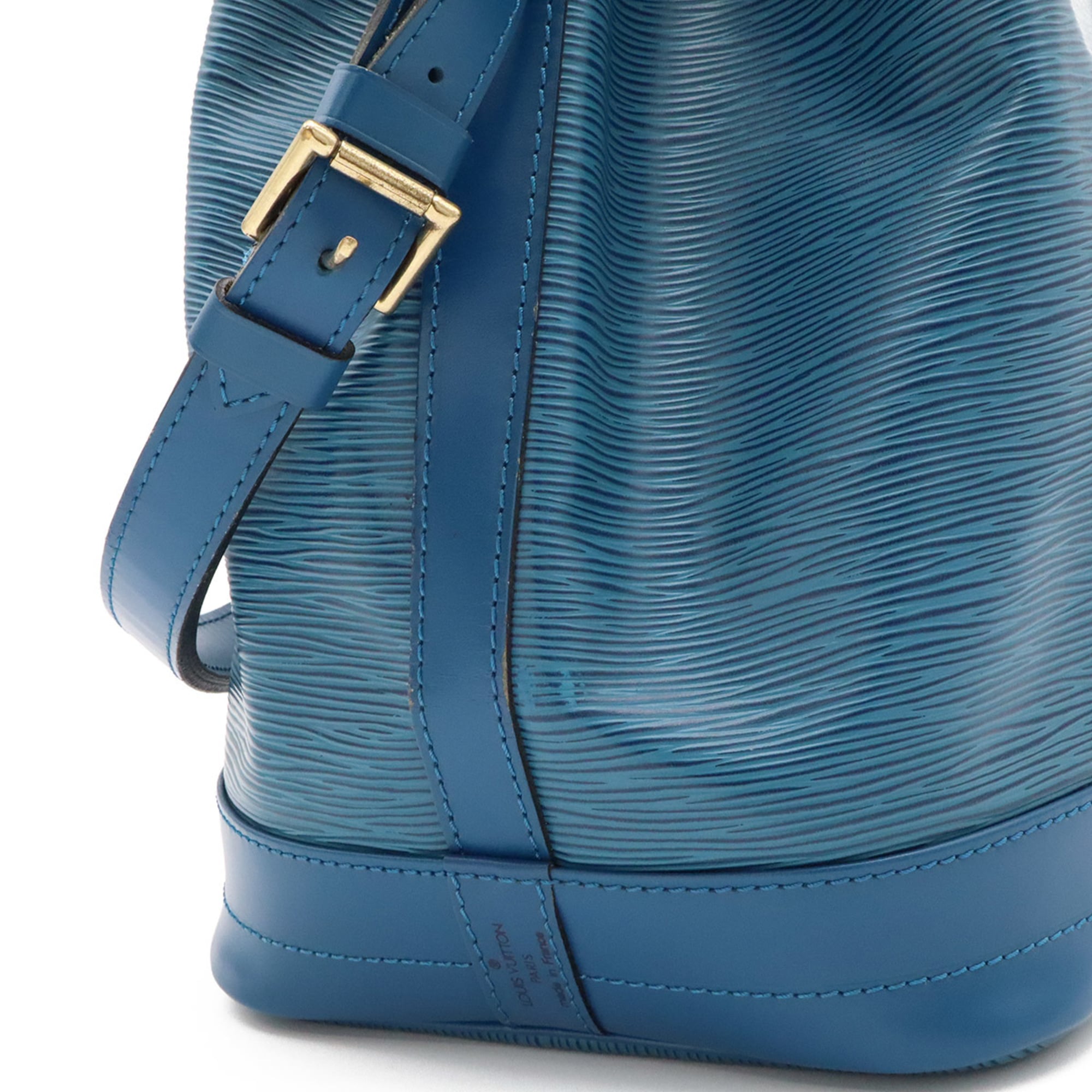 Louis Vuitton Toledo Blue Epi Leather Shoulder Bag (Pre-Owned)