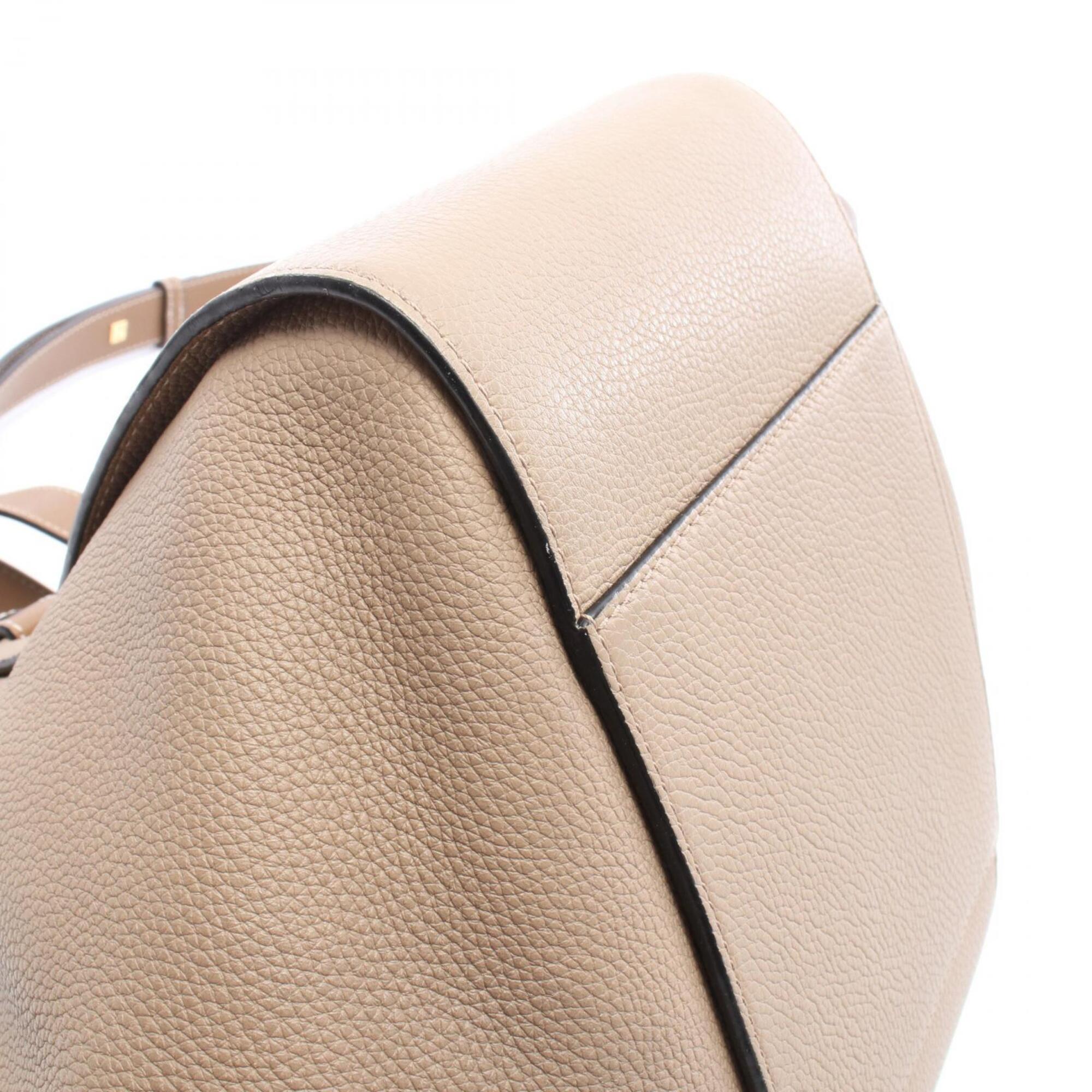 Loewe Beige Leather Handbag (Pre-Owned)