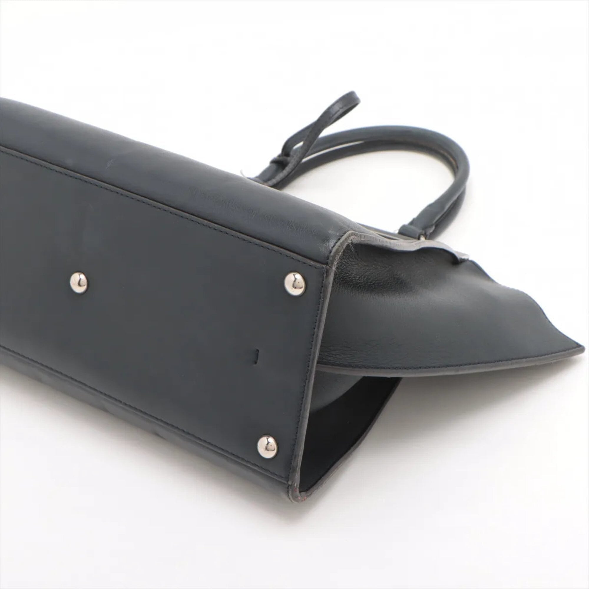 Fendi Black Leather Handbag Tote Bag (Pre-Owned)