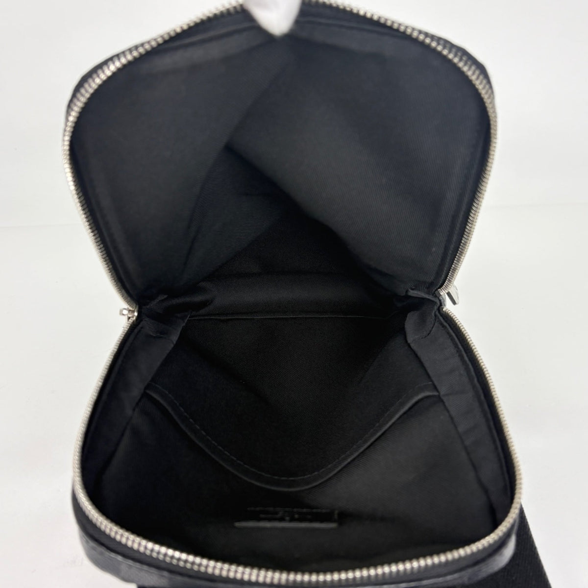 Louis Vuitton Damier Graphite Black Noir Damier Graphite Shoulder Bag Sling Bag (Pre-Owned)