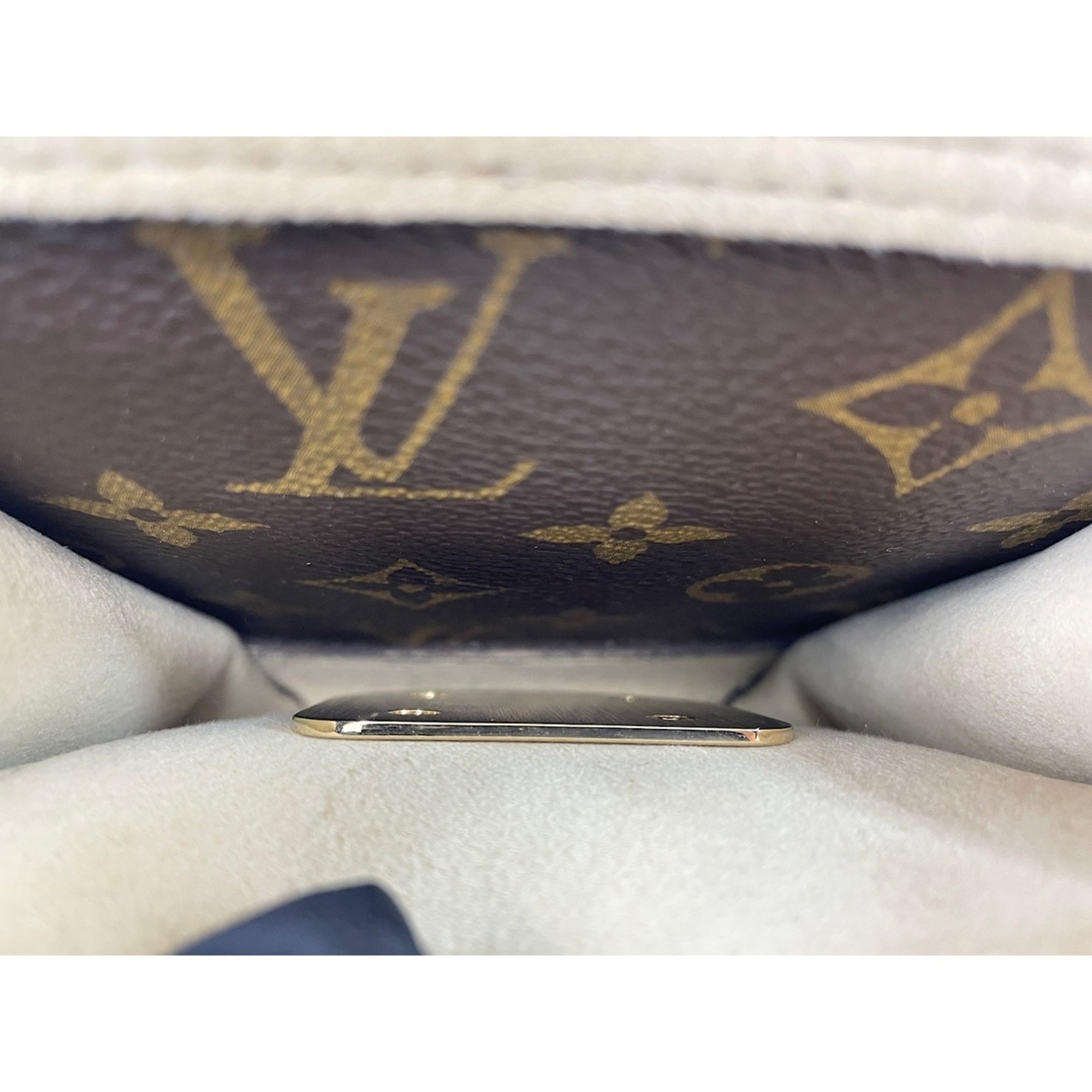 Louis Vuitton Monogram Brown Monogram Shoulder Bag (Pre-Owned)