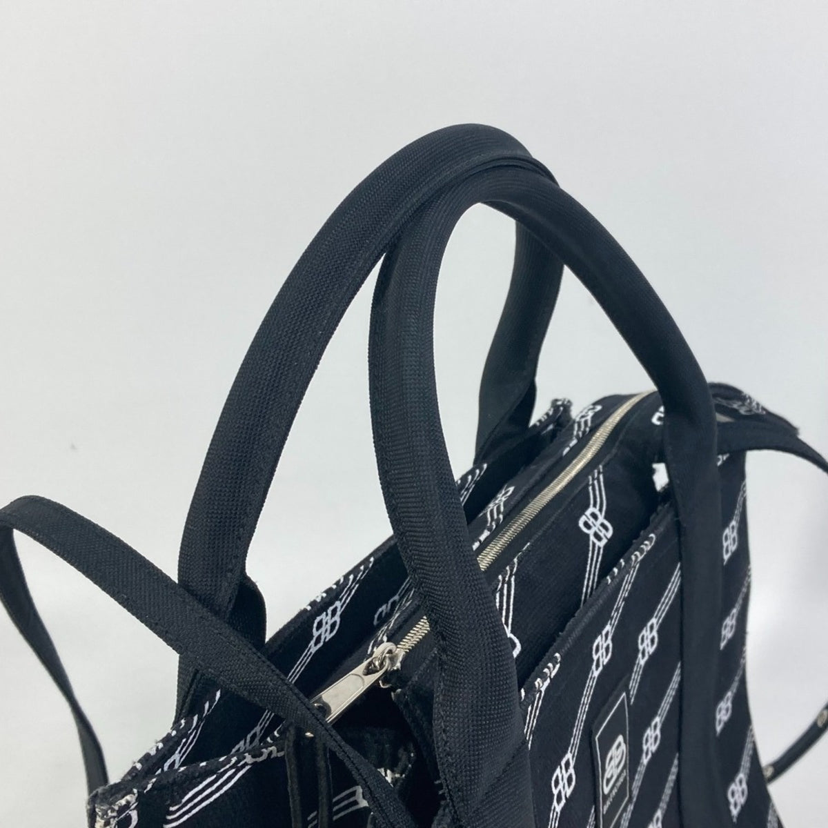 Balenciaga Black Cloth Handbag (Pre-Owned)