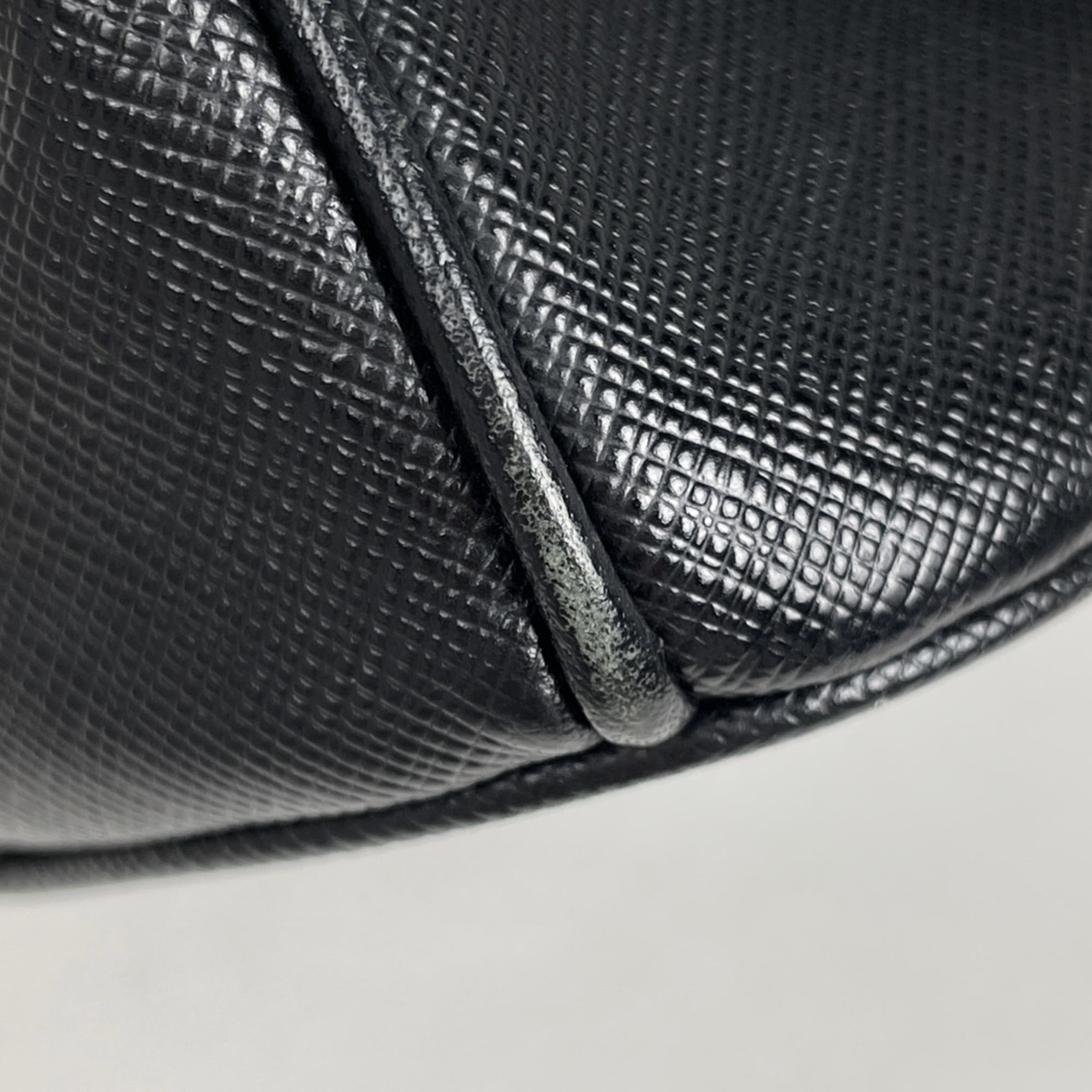 Prada Black Leather Handbag Shoulder Bag (Pre-Owned)