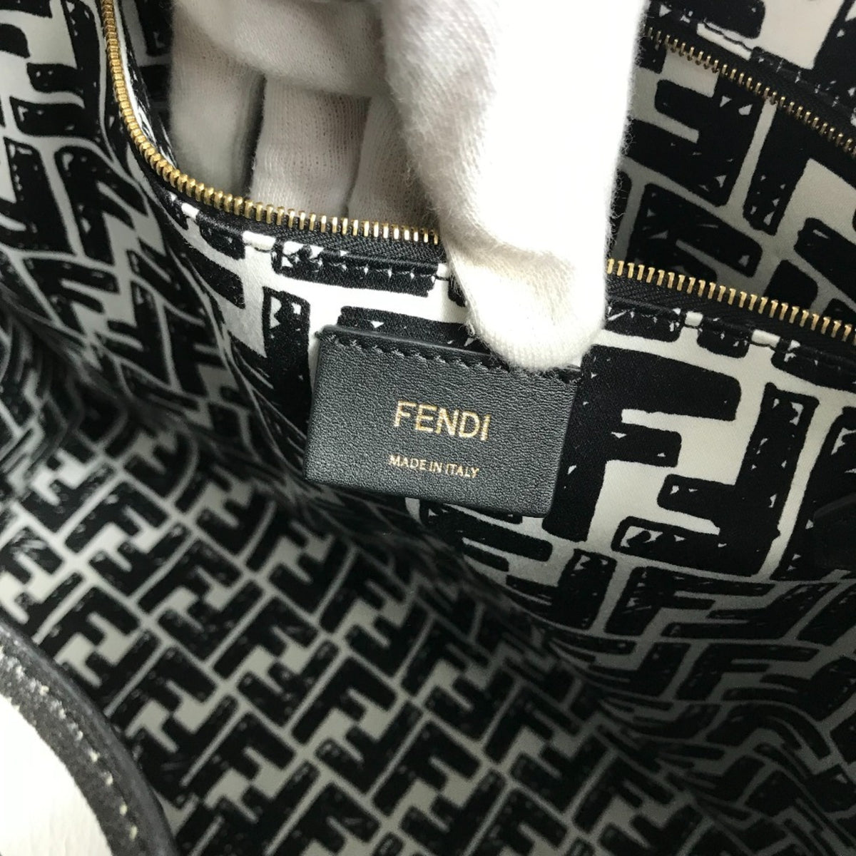 Fendi Black White Coated Canvas Handbag Tote Bag (Pre-Owned)