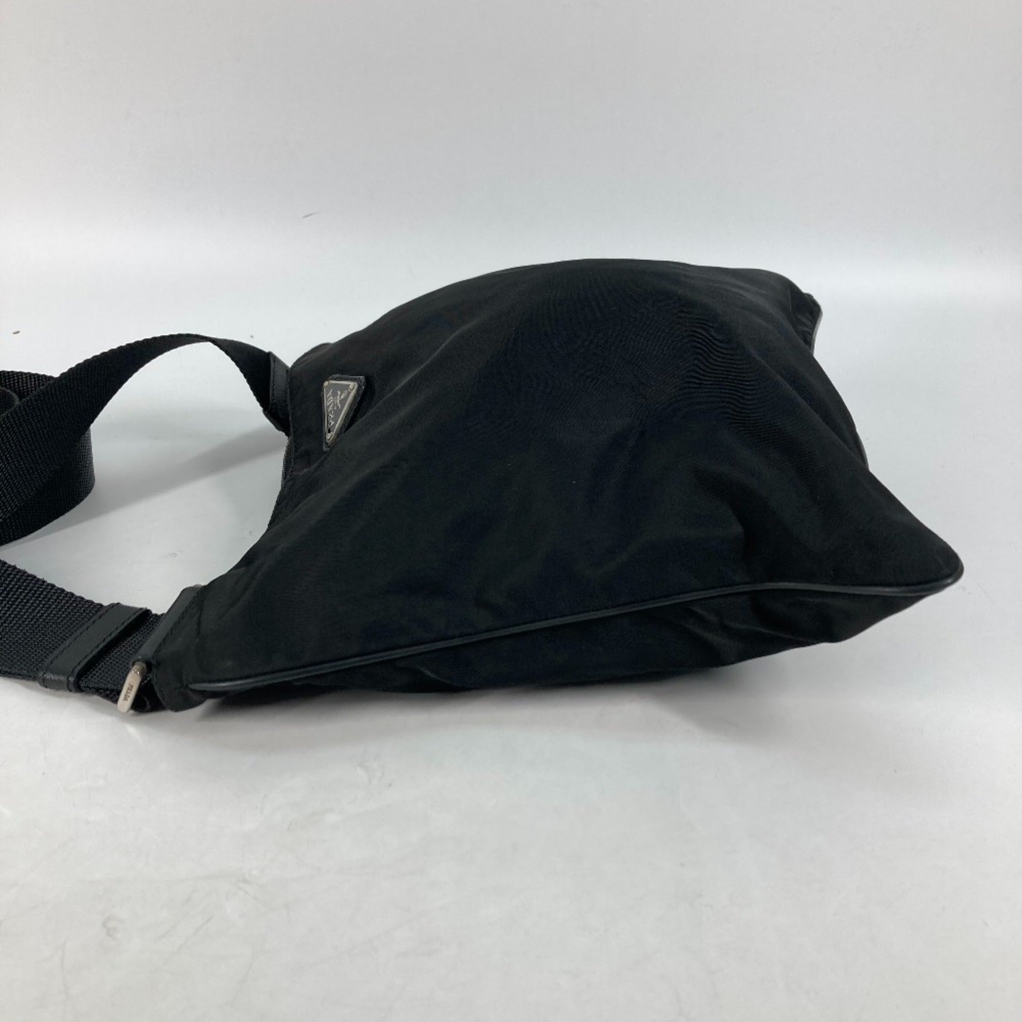 Prada Black Cloth Shoulder Bag (Pre-Owned)