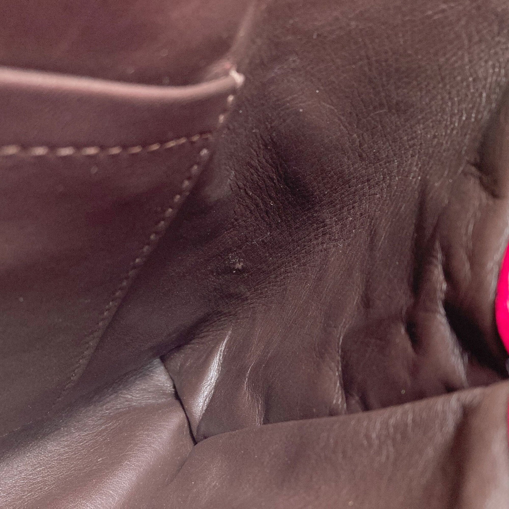 Louis Vuitton Pink Leather Handbag (Pre-Owned)