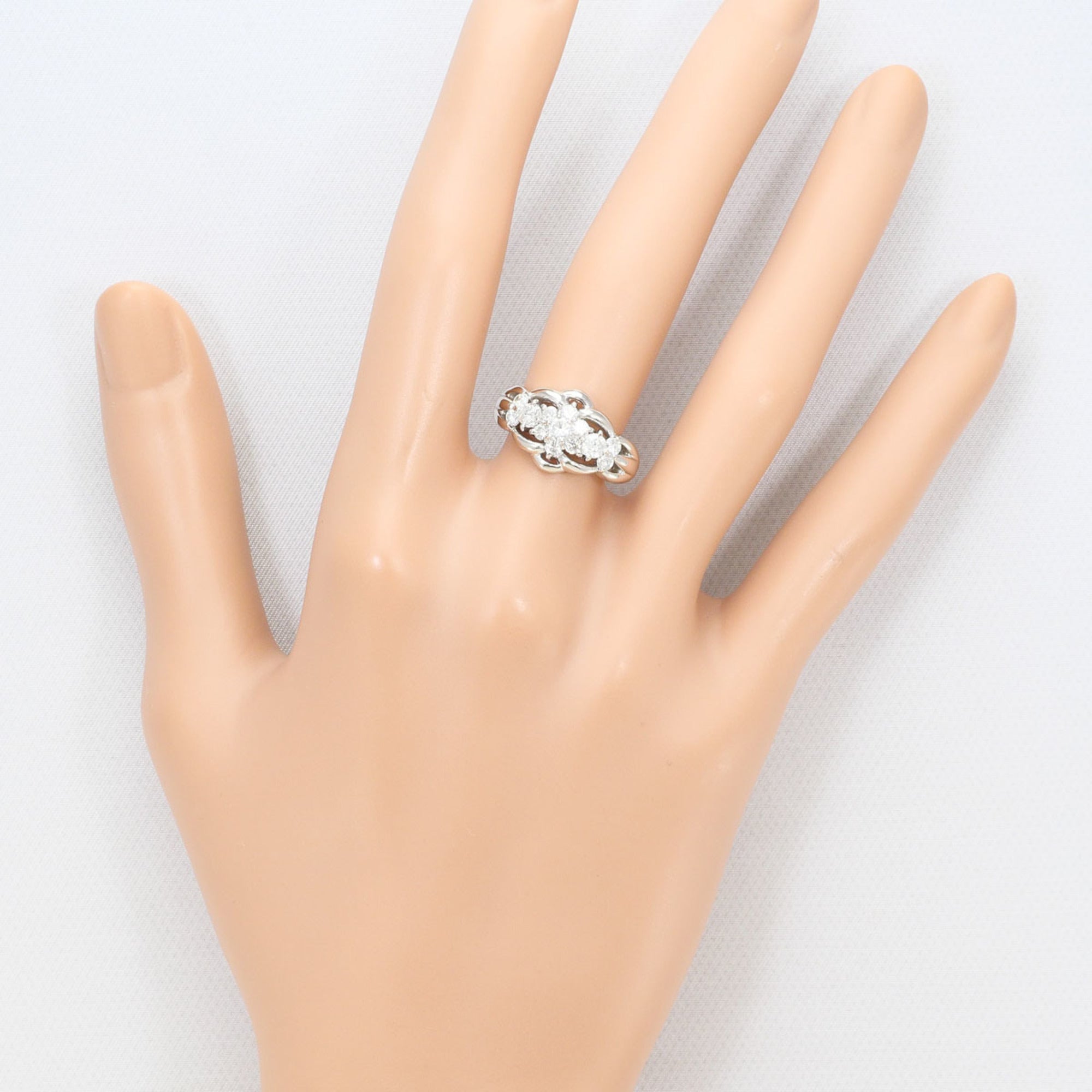 Unbranded Platinum 900 Band Ring (Pre-Owned)