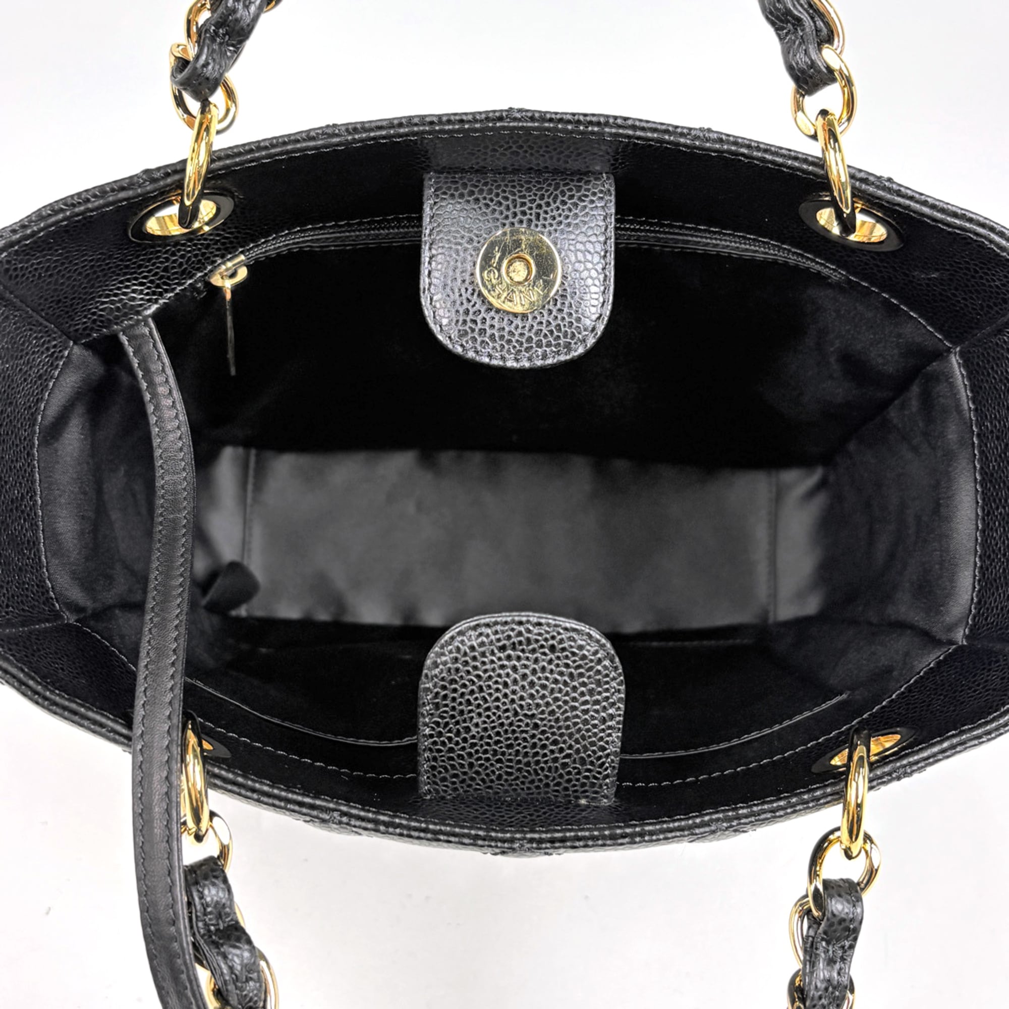 Chanel Matelasse Black Grained Calfskin Tote Bag (Pre-Owned)