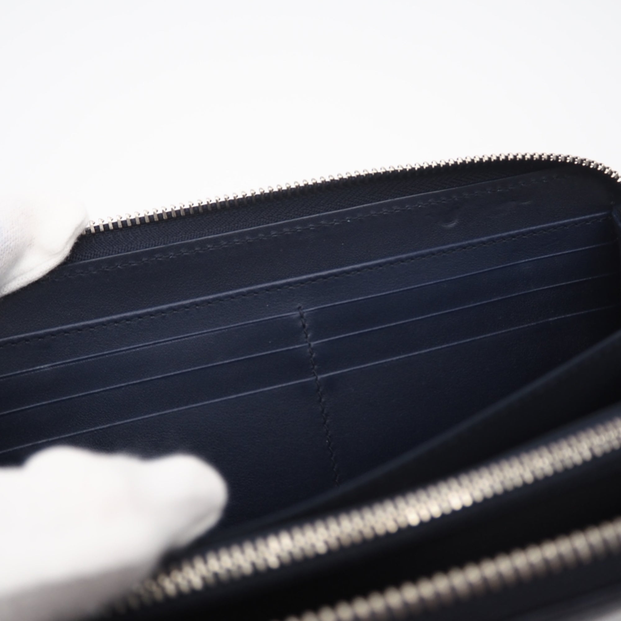 Christian Dior Blue Navy Leather Long Wallet (Bi-Fold) (Pre-Owned)
