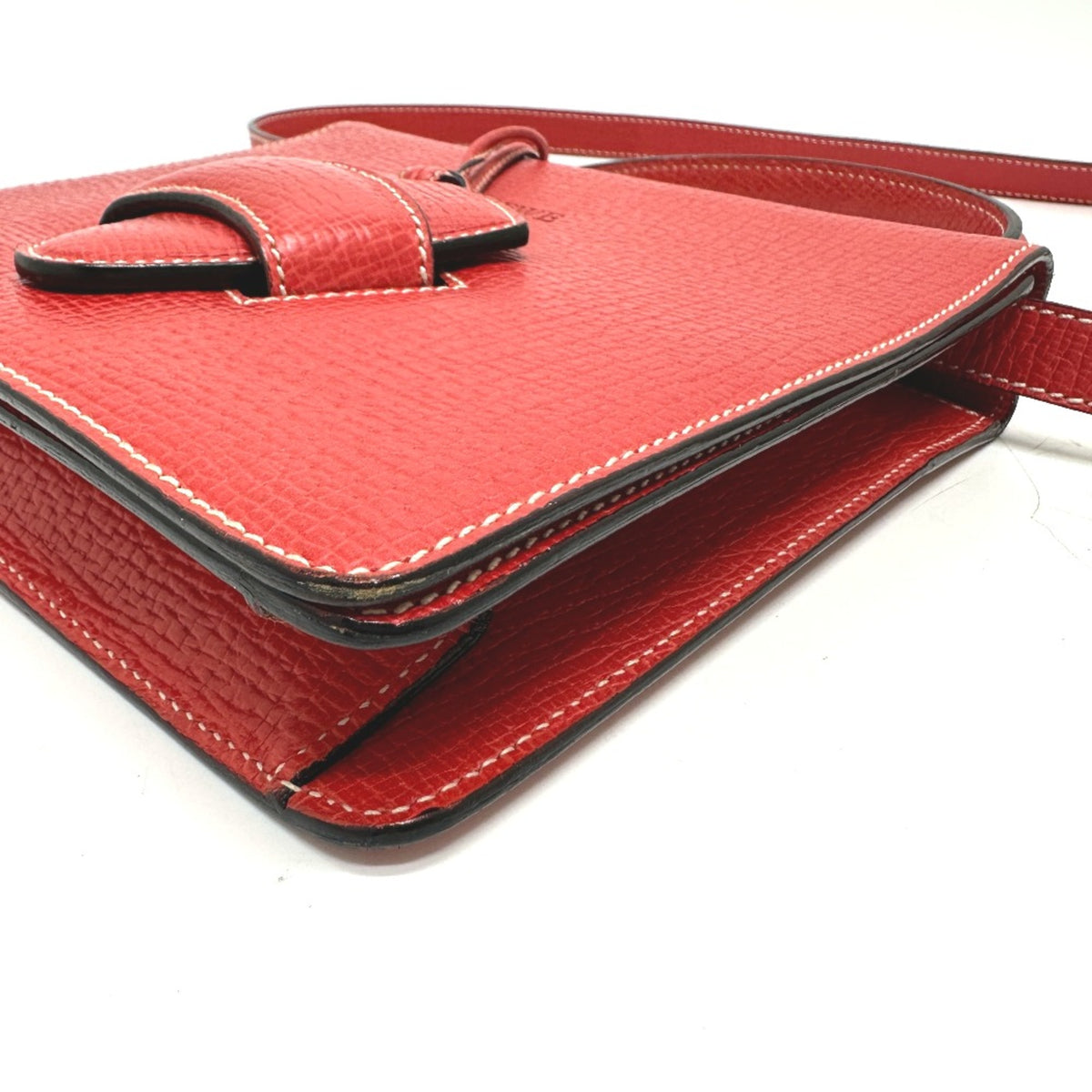 Loewe Red Leather Handbag (Pre-Owned)