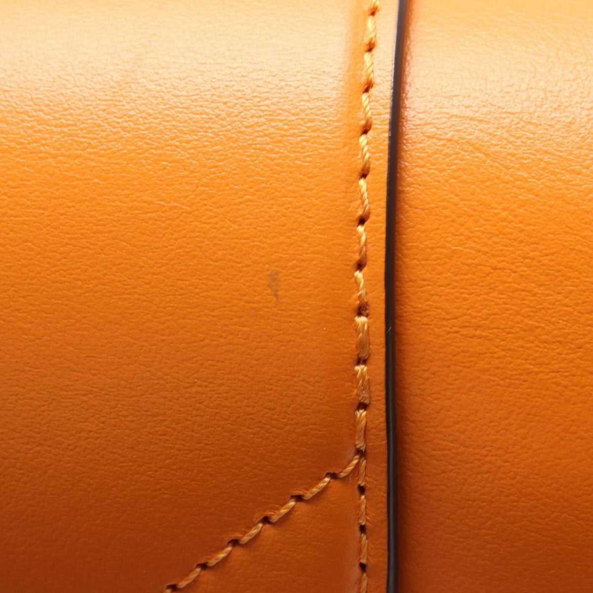 Louis Vuitton Orange Leather Handbag Shoulder Bag (Pre-Owned)