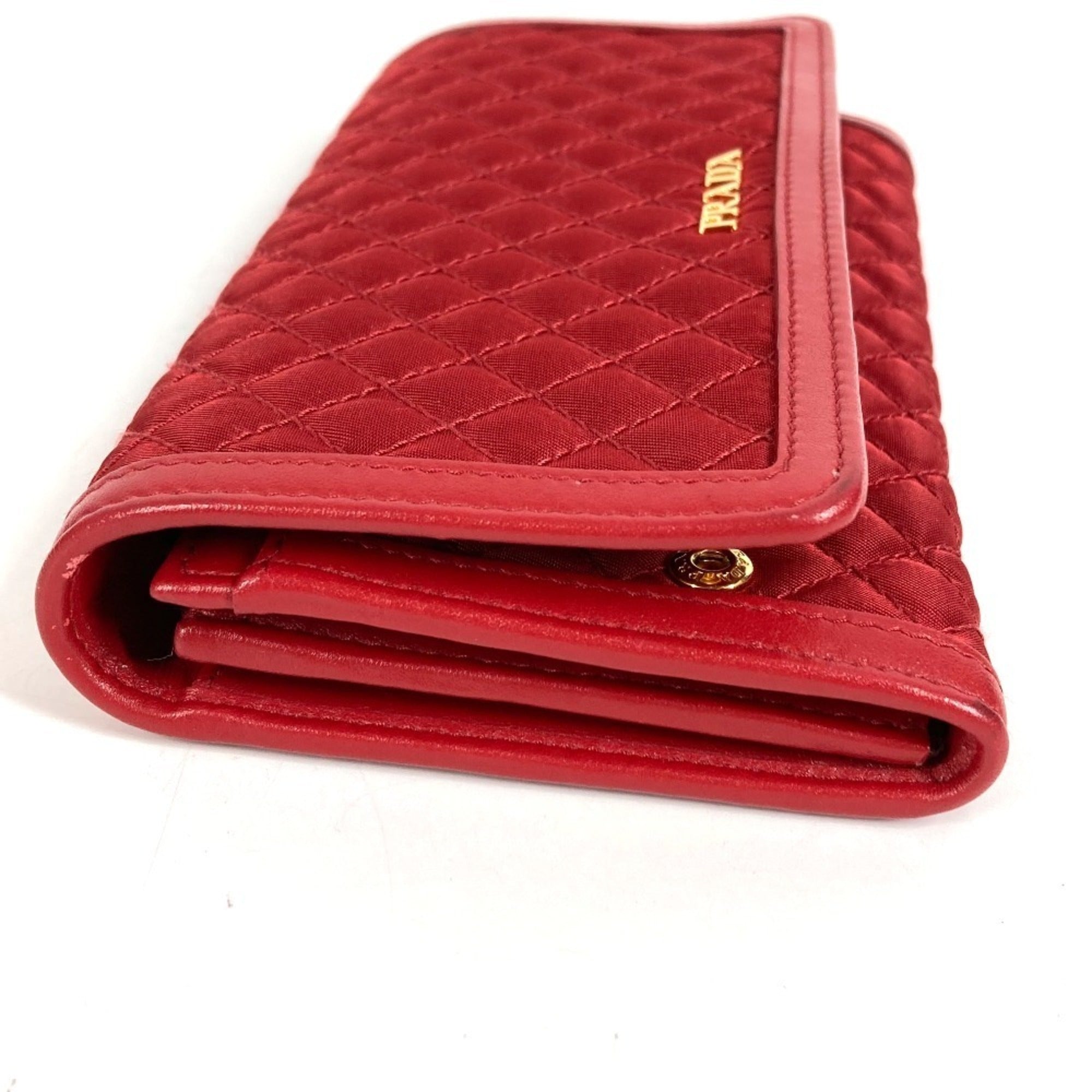 Prada Red Color Quilting Chain/Shoulder Wallet (Pre-Owned)