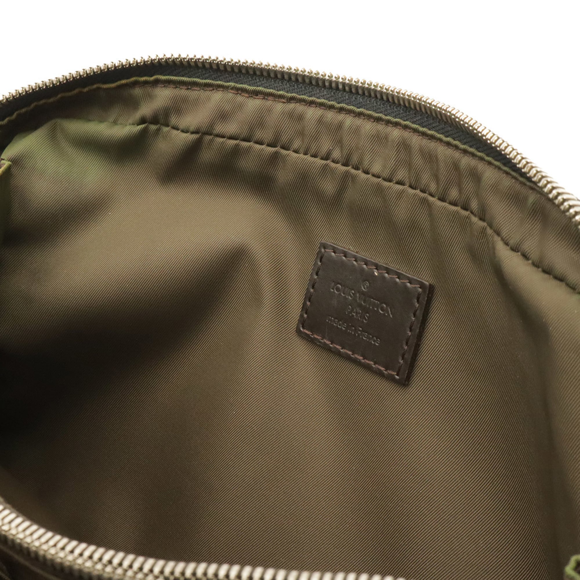 Louis Vuitton Black Noir Damier Geant Sling Bag (Pre-Owned)