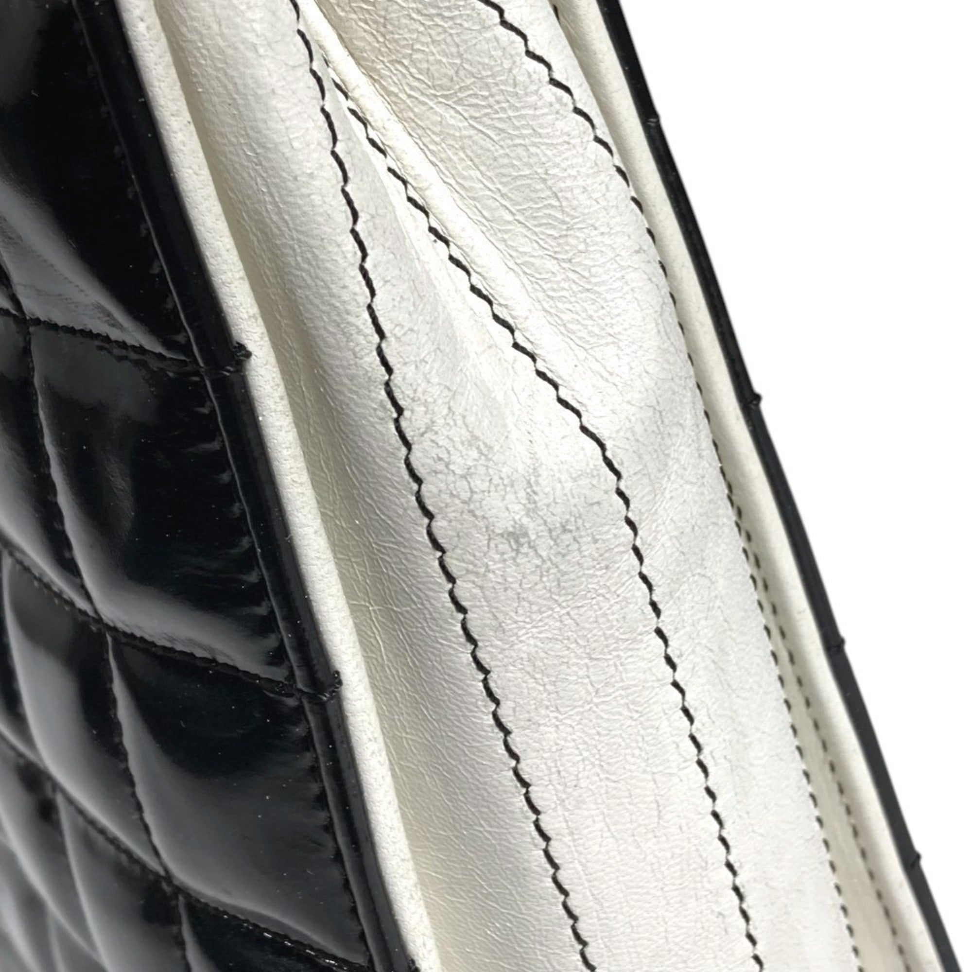 Chanel Chocolate Bar Black White Leather Shoulder Bag Tote Bag (Pre-Owned)