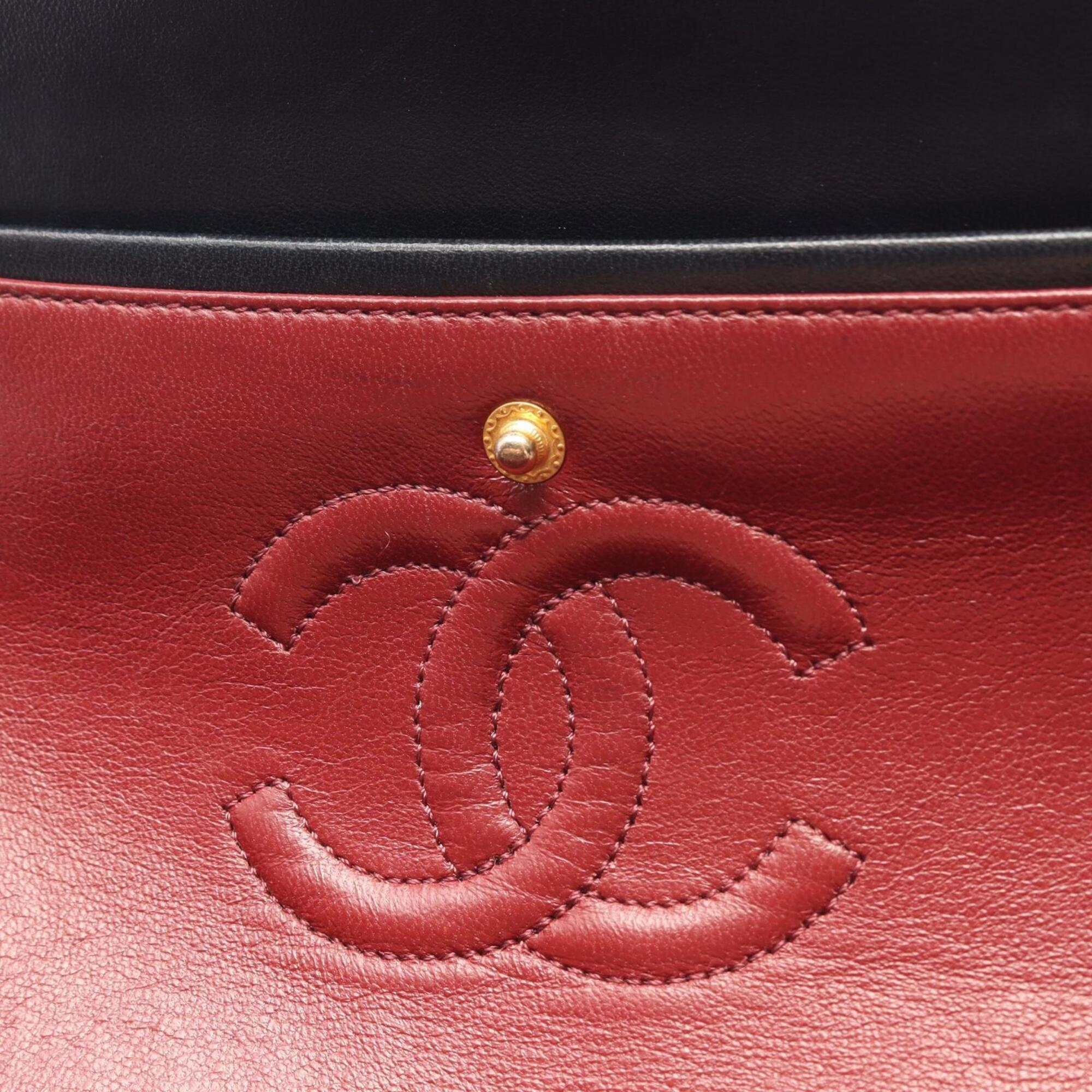 Chanel Black Leather Handbag Shoulder Bag (Pre-Owned)