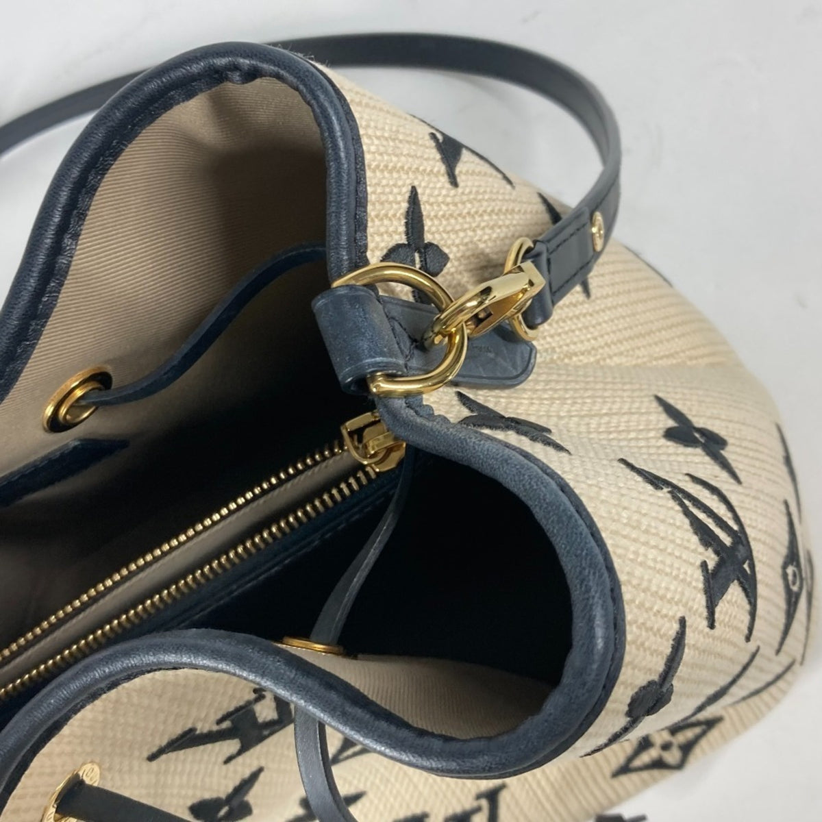 Louis Vuitton Beige Black Cotton Leather Shoulder Bag (Pre-Owned)