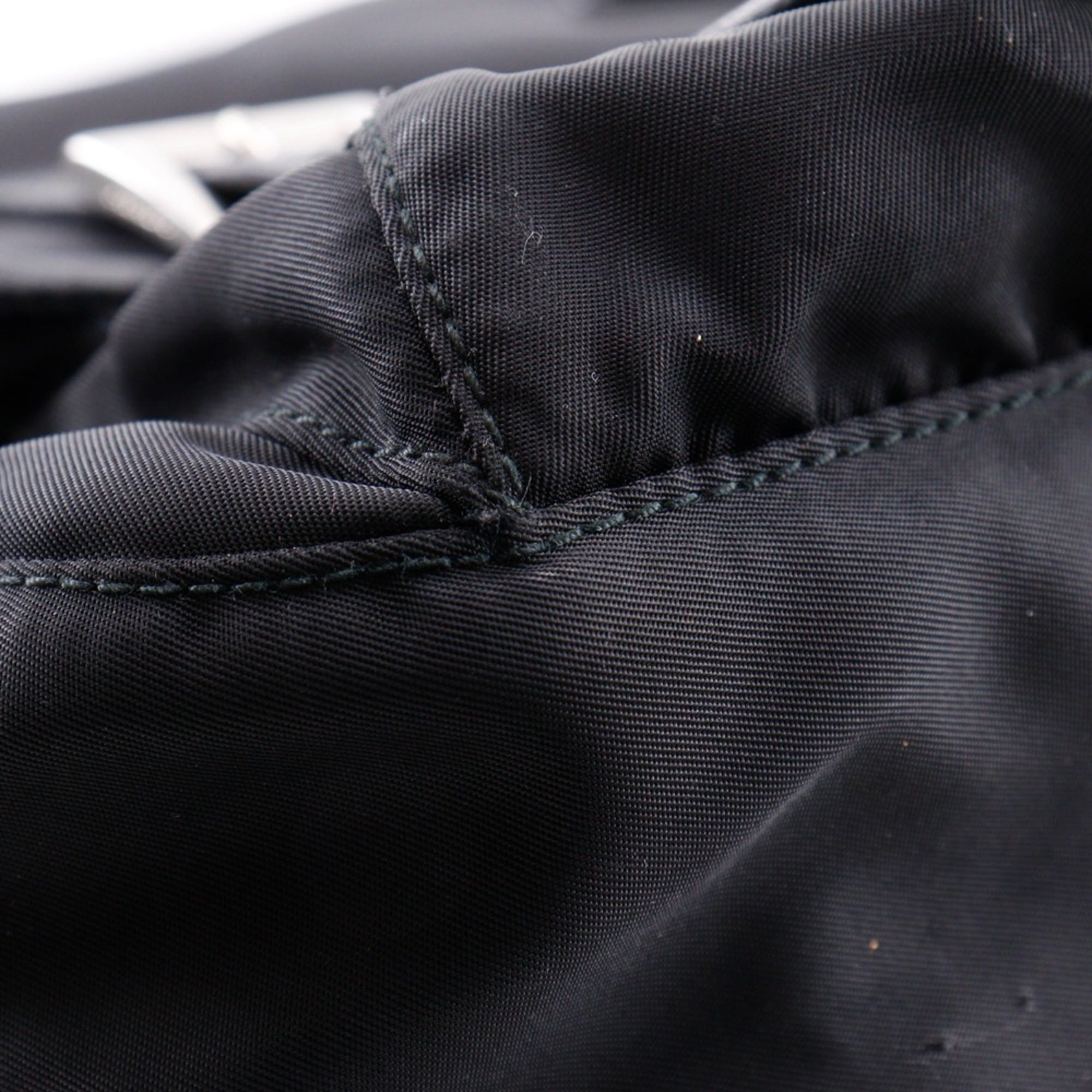 Prada Black Nylon Messenger Bag Shoulder Bag (Pre-Owned)