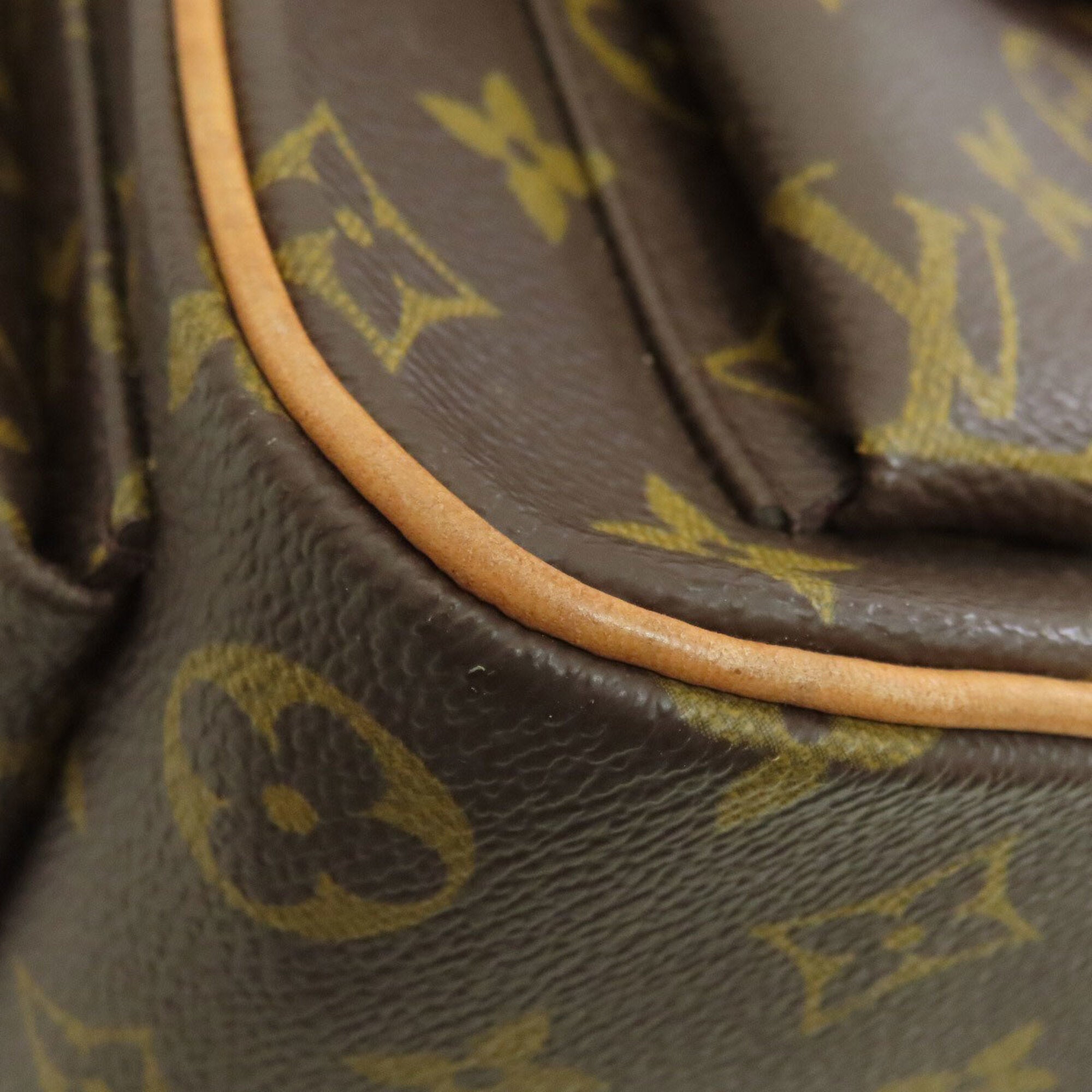 Louis Vuitton Monogram Monogram Monogram Handbag (Pre-Owned)