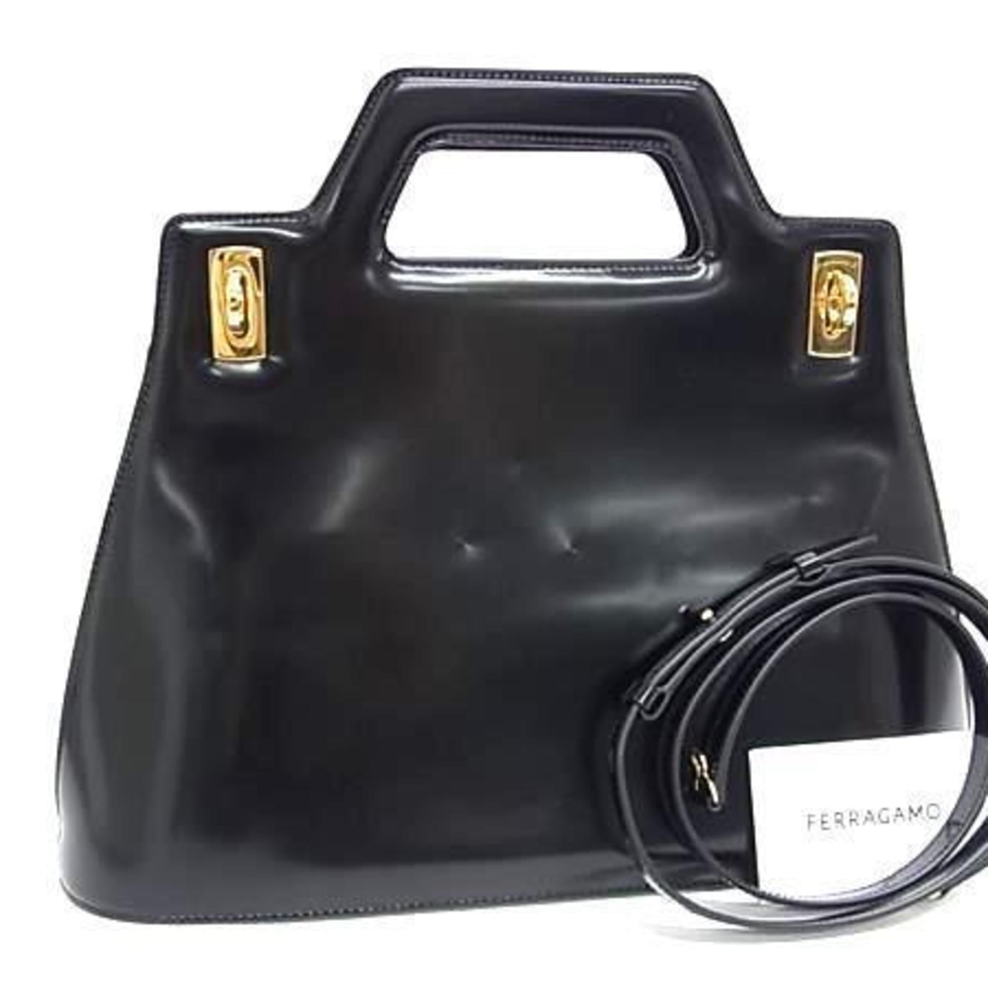 Salvatore Ferragamo Gancini Black Patent Leather Handbag Shoulder Bag (Pre-Owned)