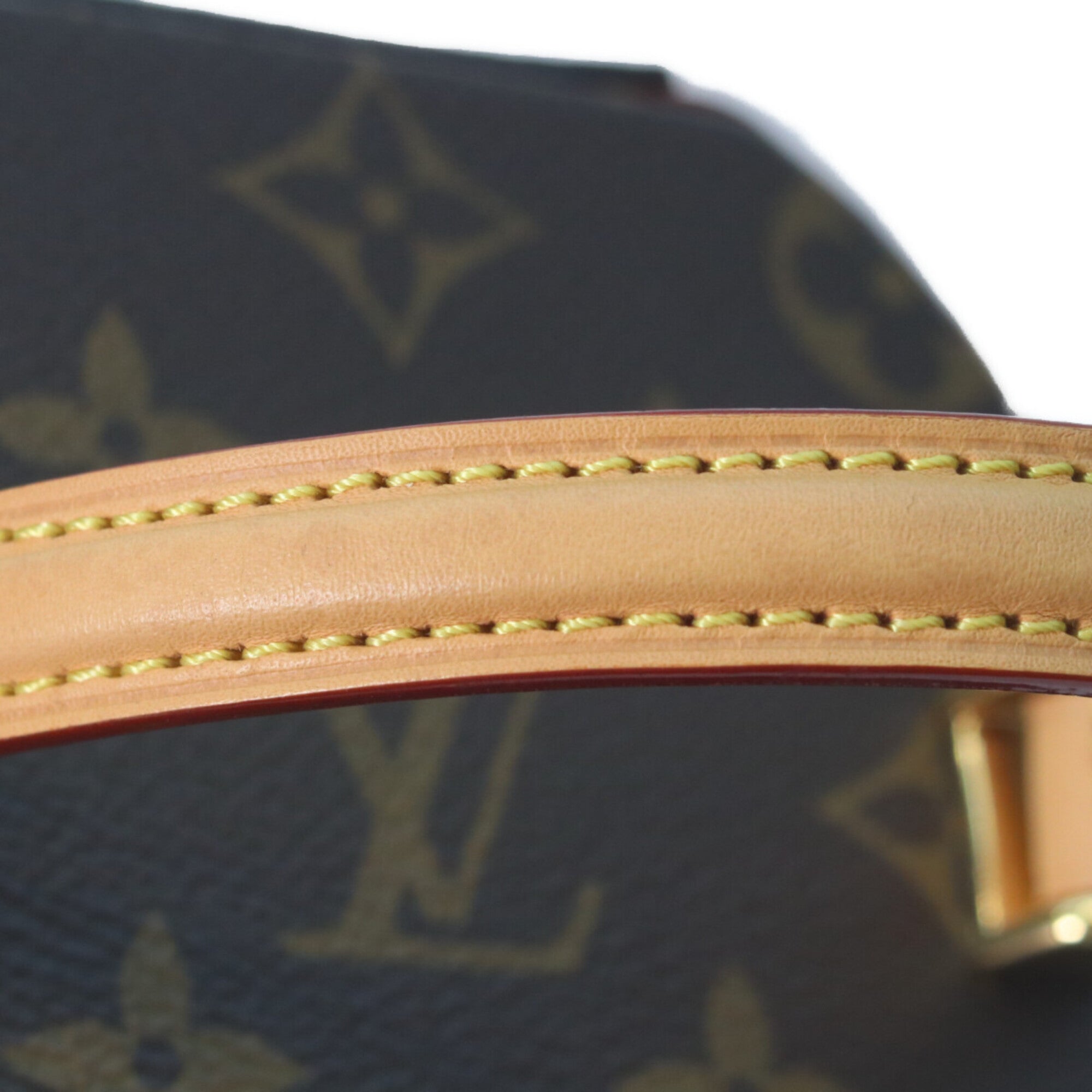 Louis Vuitton Beige Monogram Shoulder Bag (Pre-Owned)