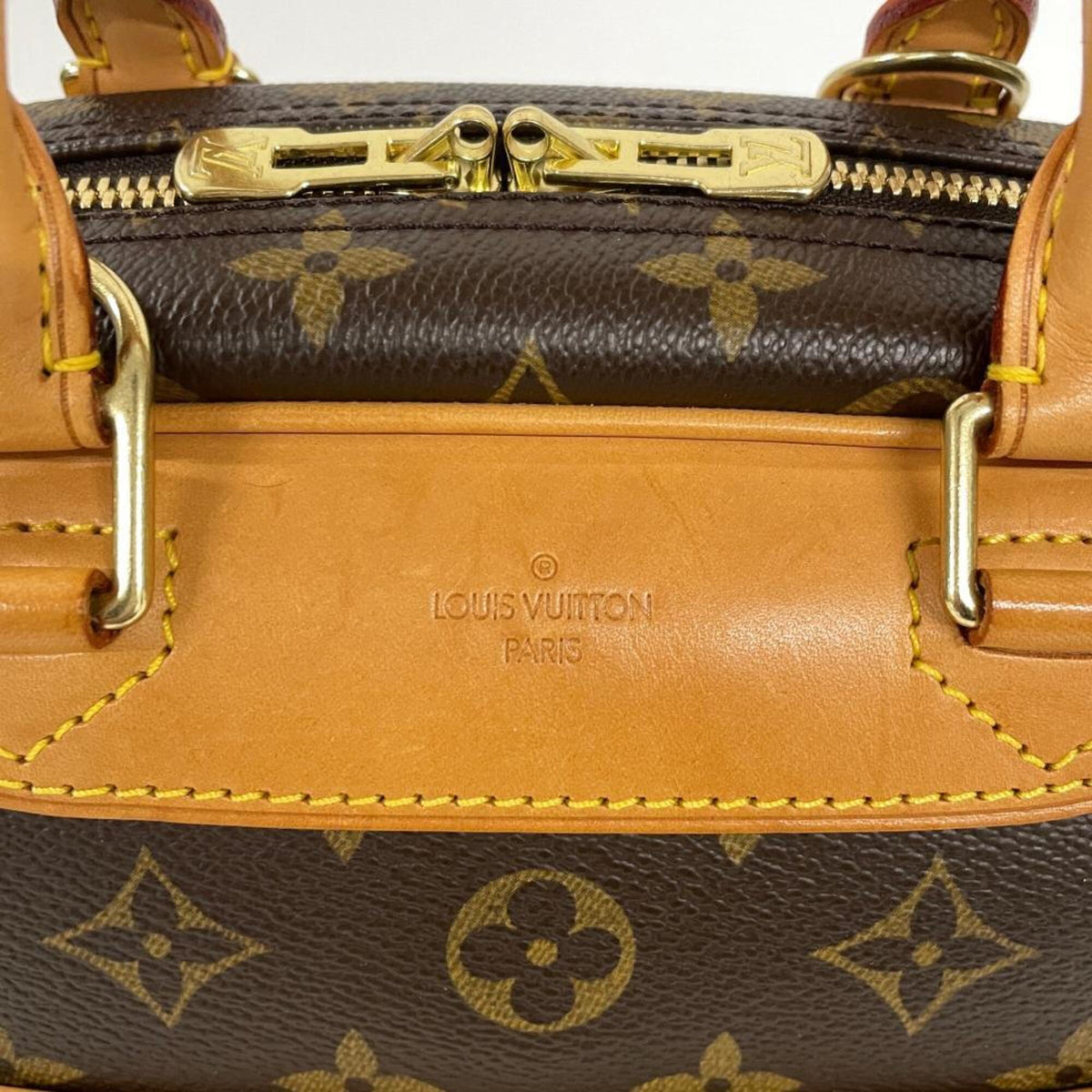 Louis Vuitton Brown Monogram Canvas Handbag (Pre-Owned)
