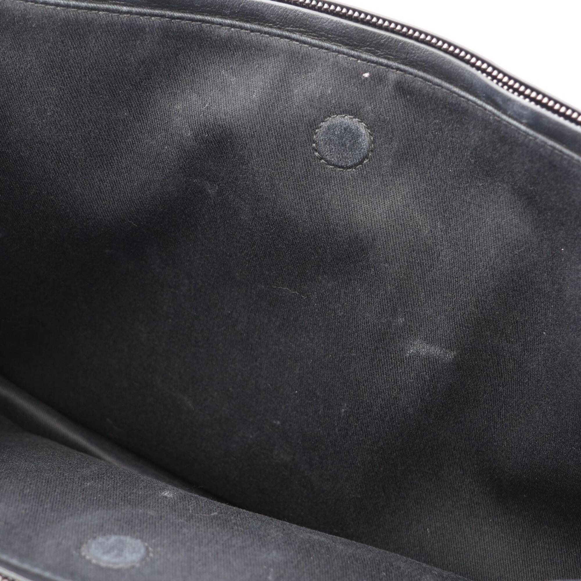 Salvatore Ferragamo Black Leather Handbag Shoulder Bag (Pre-Owned)
