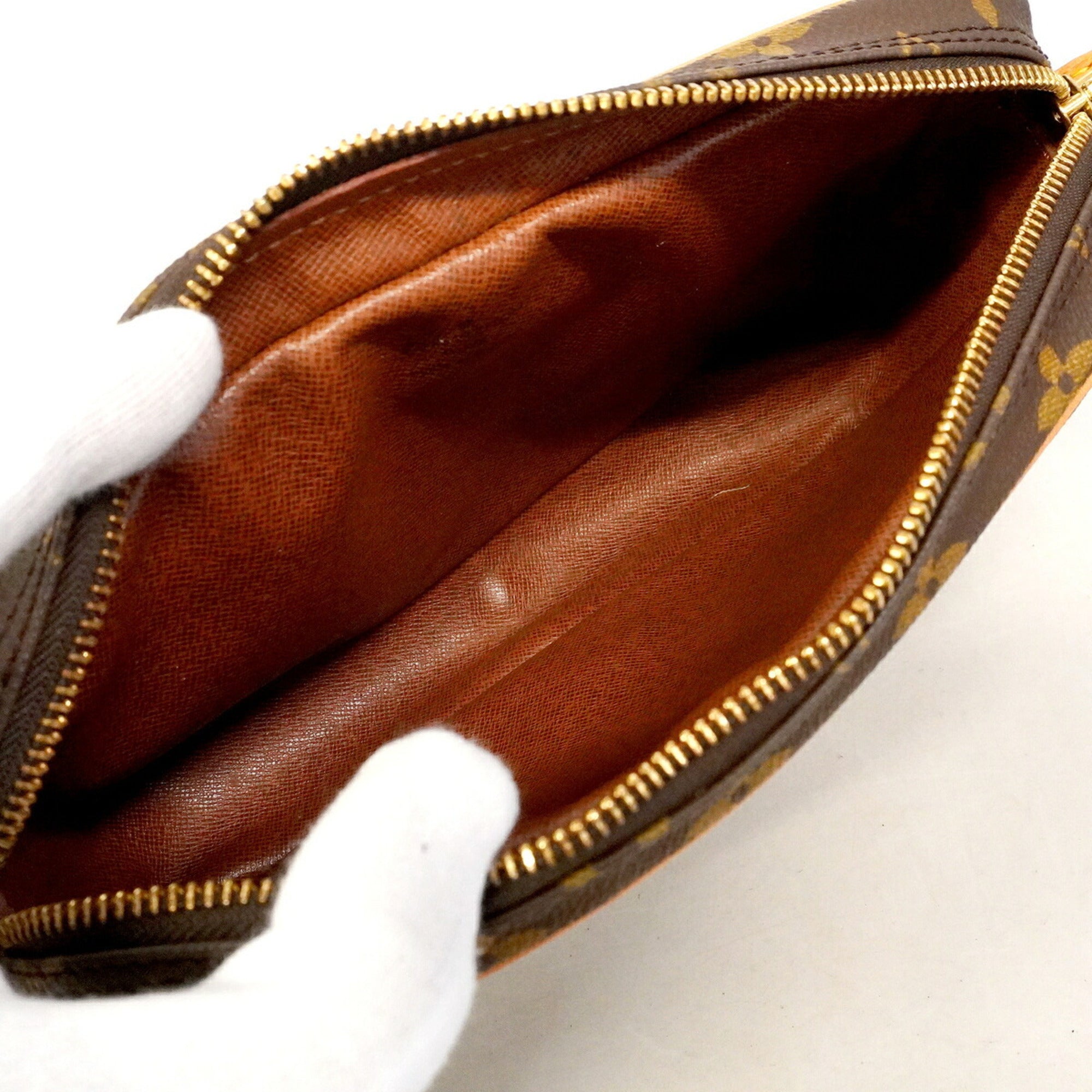 Louis Vuitton Brown Shoulder Bag (Pre-Owned)