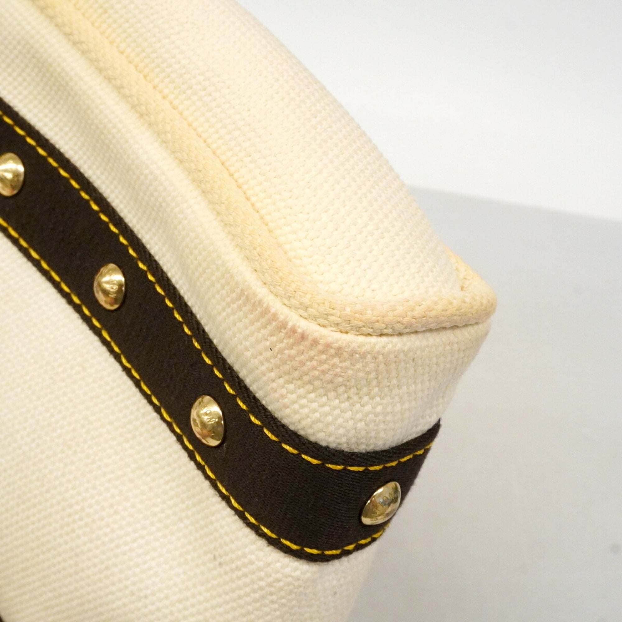 Louis Vuitton Ecru Handbag (Pre-Owned)