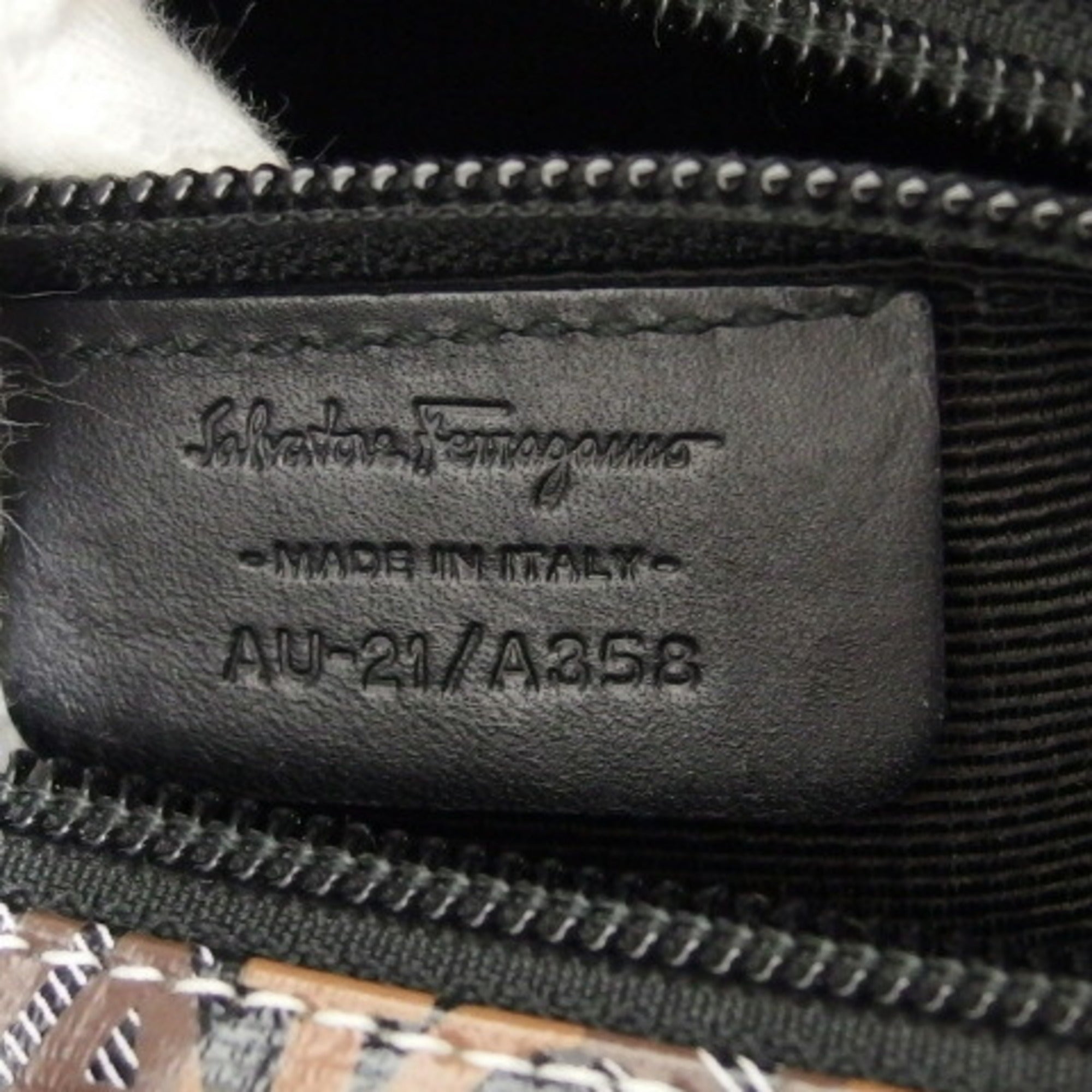 Salvatore Ferragamo Black Dark Brown Multi-Color Coated Canvas Leather Shoulder Bag (Pre-Owned)