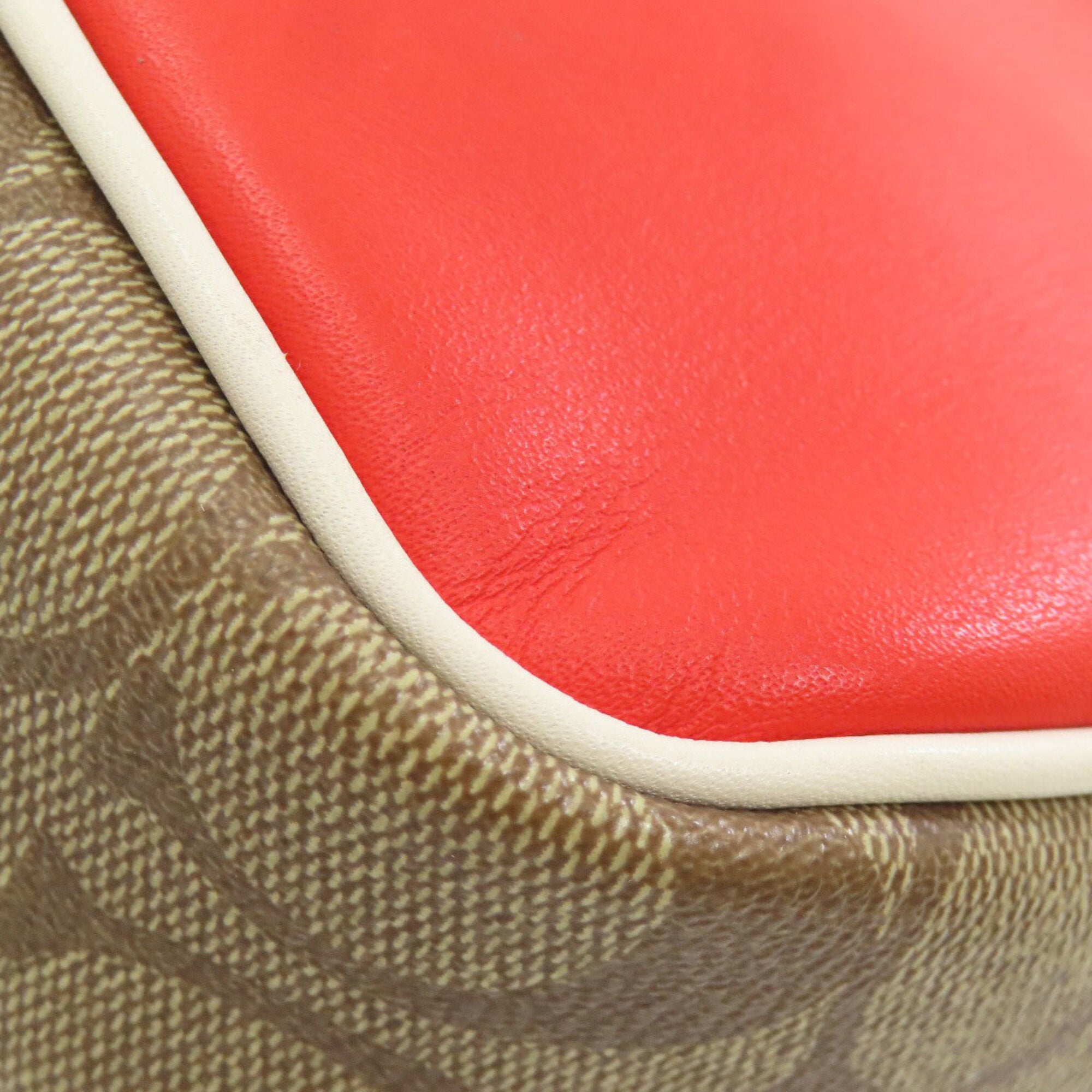 Coach Red Color Leather Shoulder Bag (Pre-Owned)