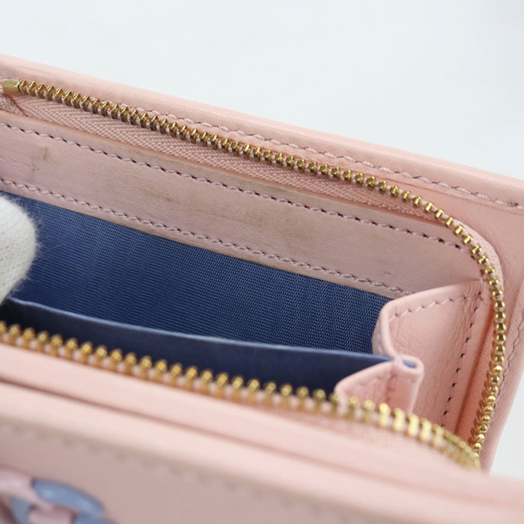 Gucci Pink Leather Wallet (Bi-Fold) (Pre-Owned)