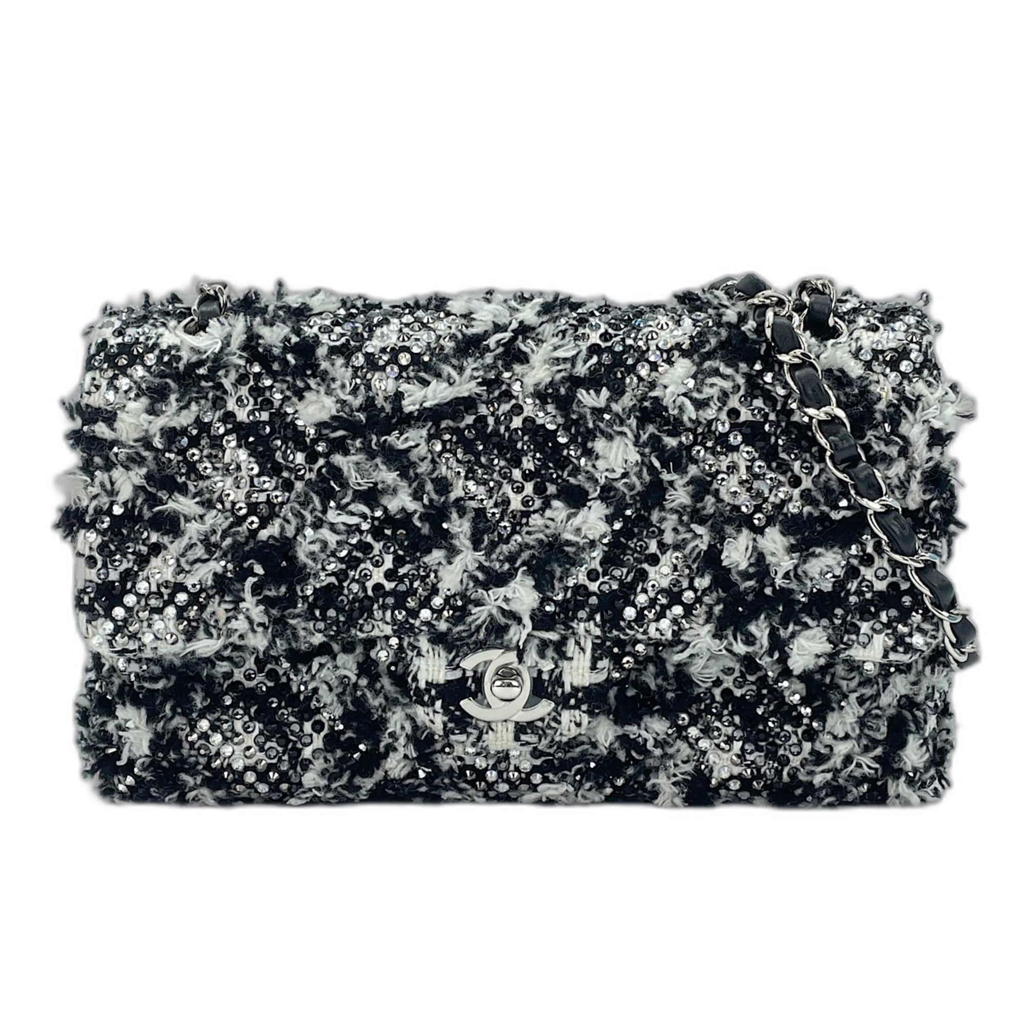 Chanel Black Shoulder Bag (Pre-Owned)