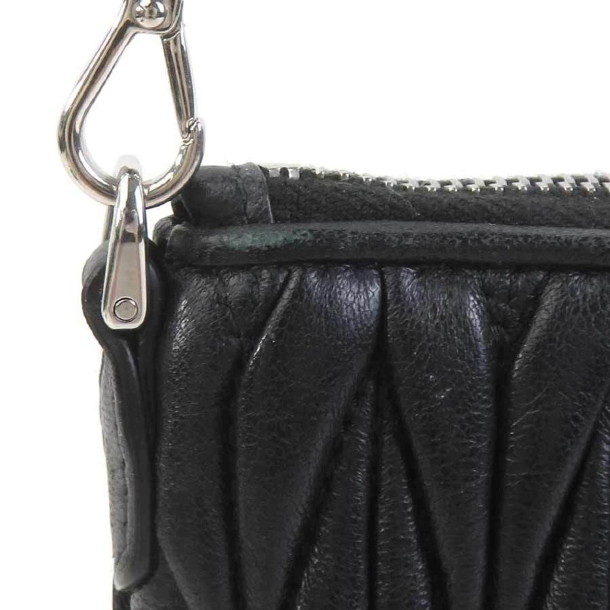 Miu Miu Black Leather Shoulder Bag (Pre-Owned)