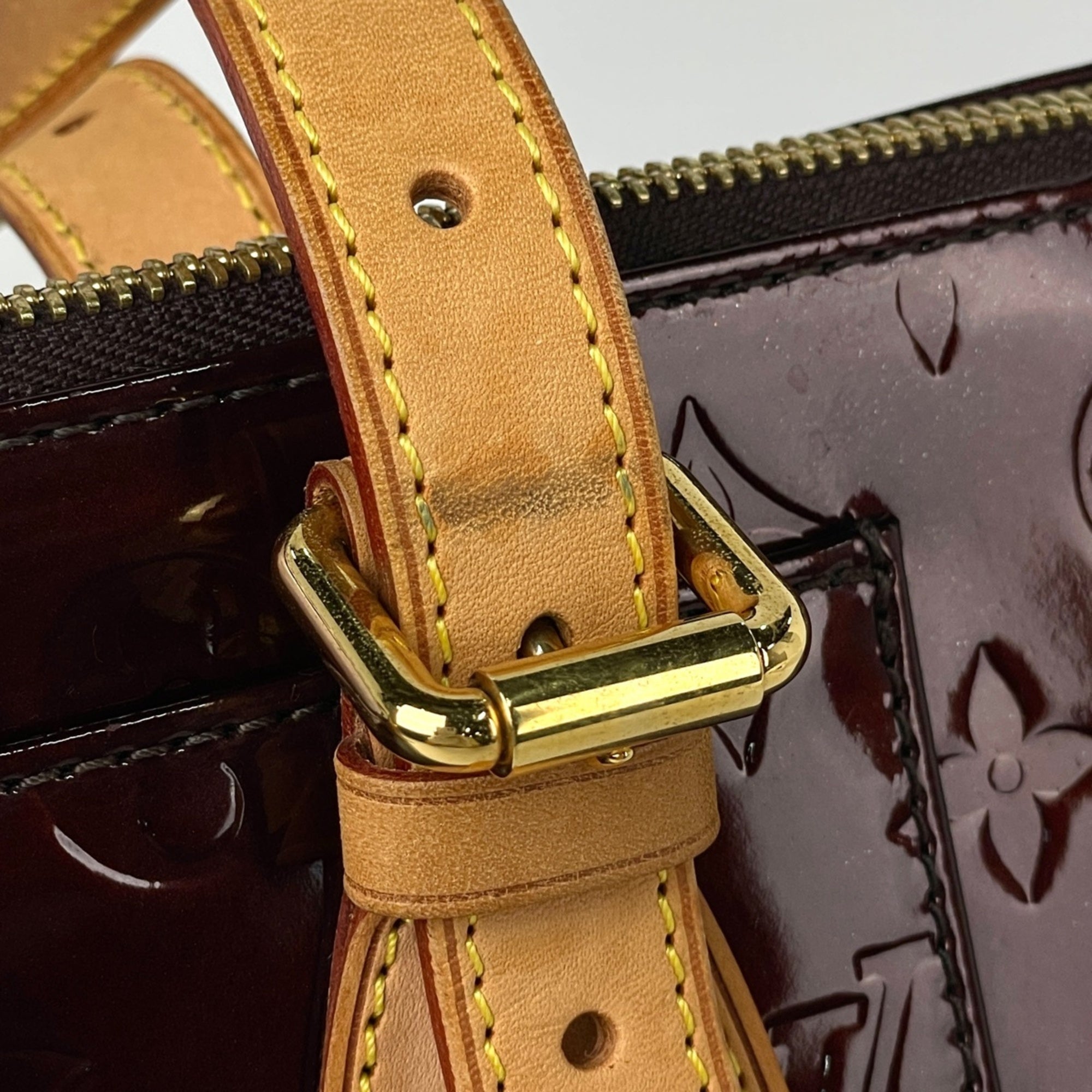 Louis Vuitton Amarante Monogram Vernis Shoulder Bag (Pre-Owned)