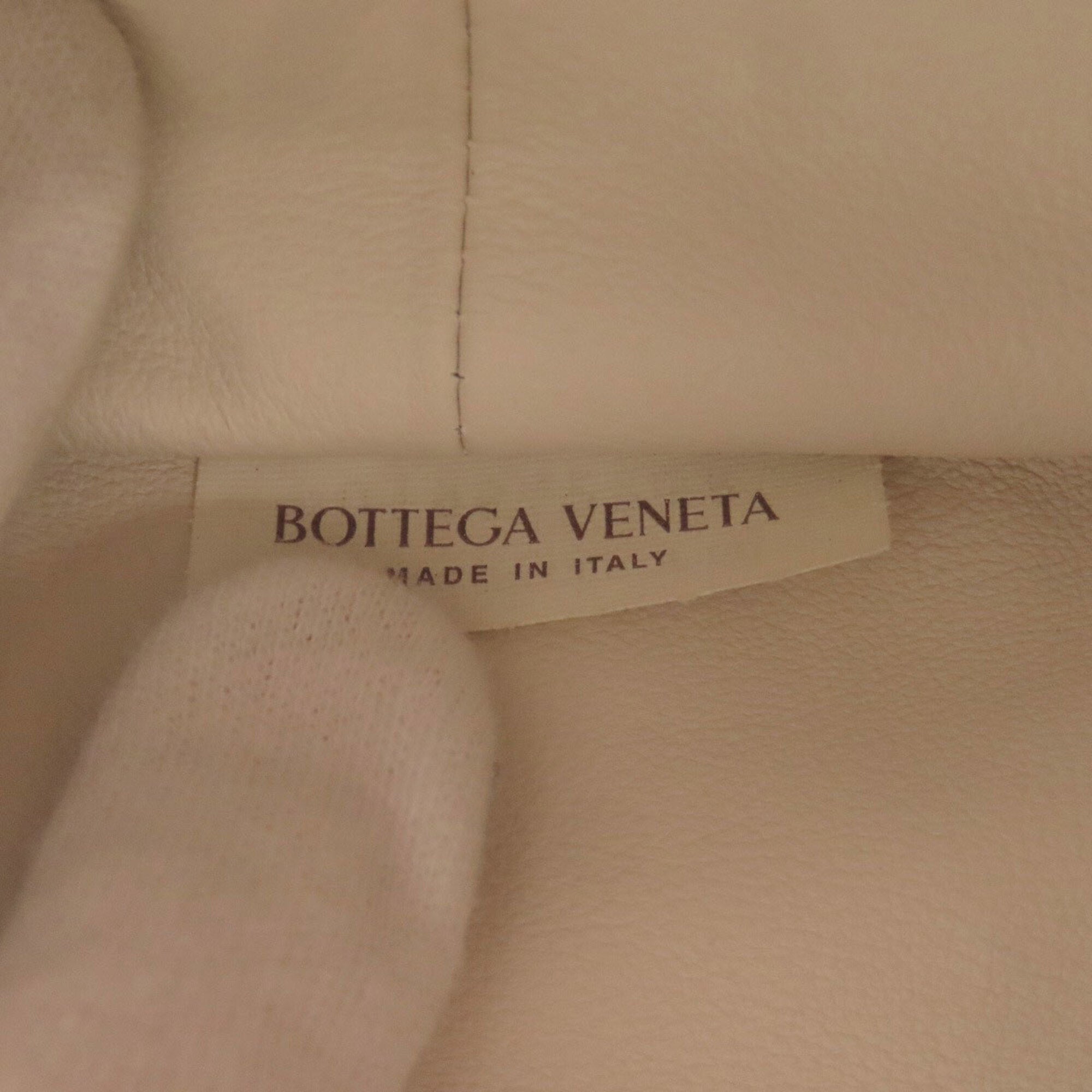 Bottega Veneta White Leather Handbag (Pre-Owned)