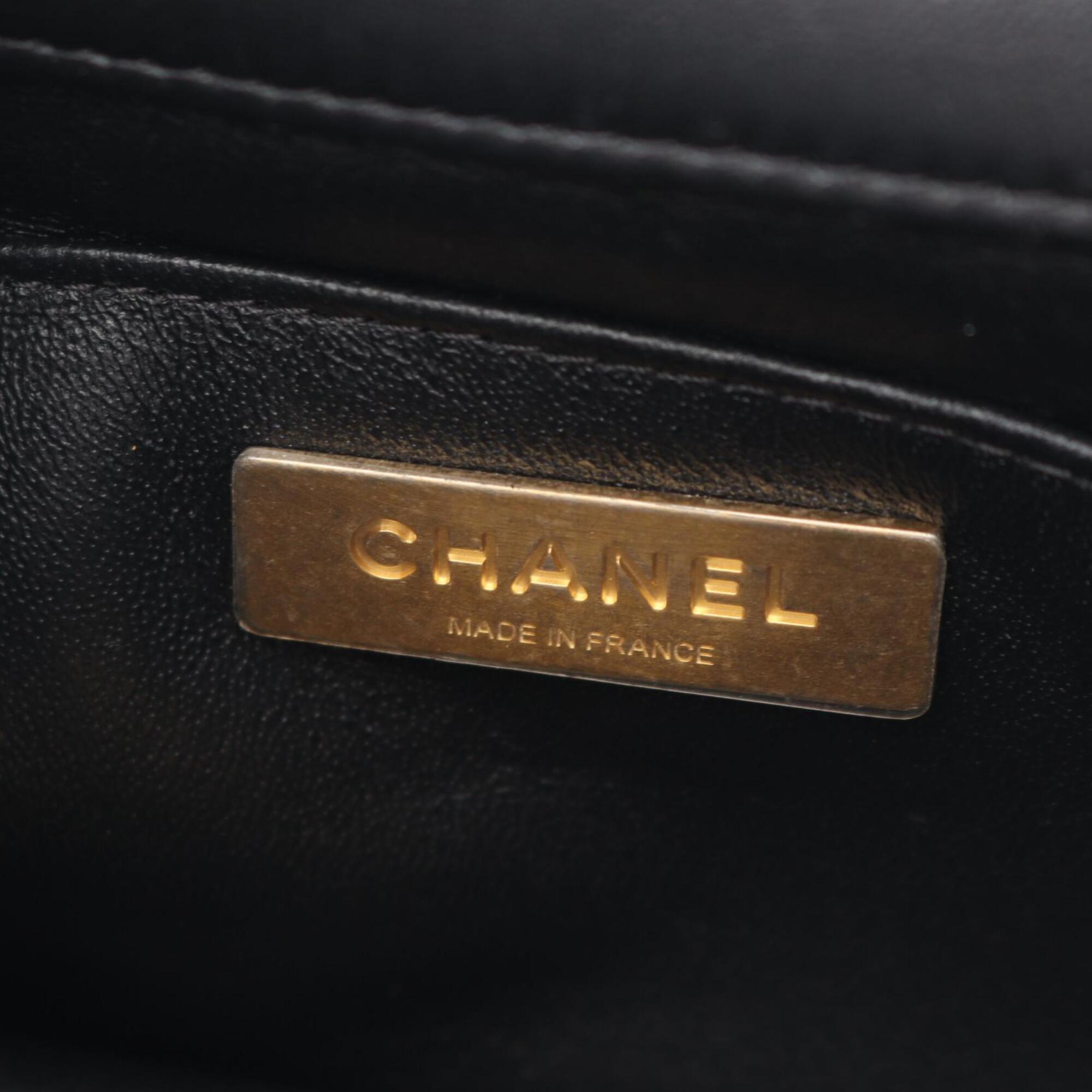 Chanel Matelasse Black Leather Handbag Shoulder Bag (Pre-Owned)