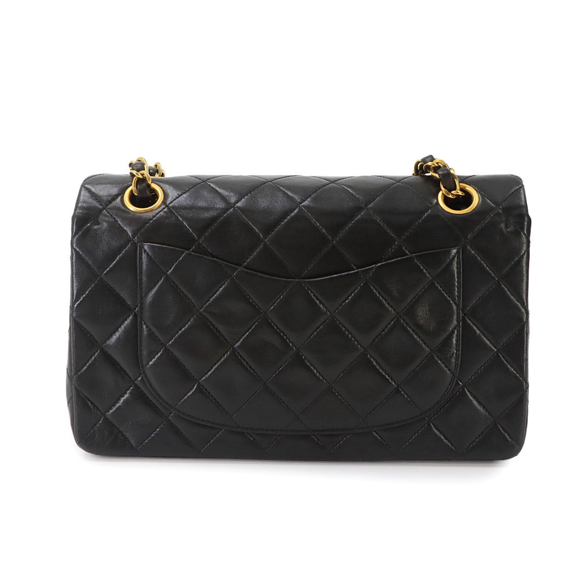 Chanel Matelasse Black Leather Handbag Shoulder Bag (Pre-Owned)