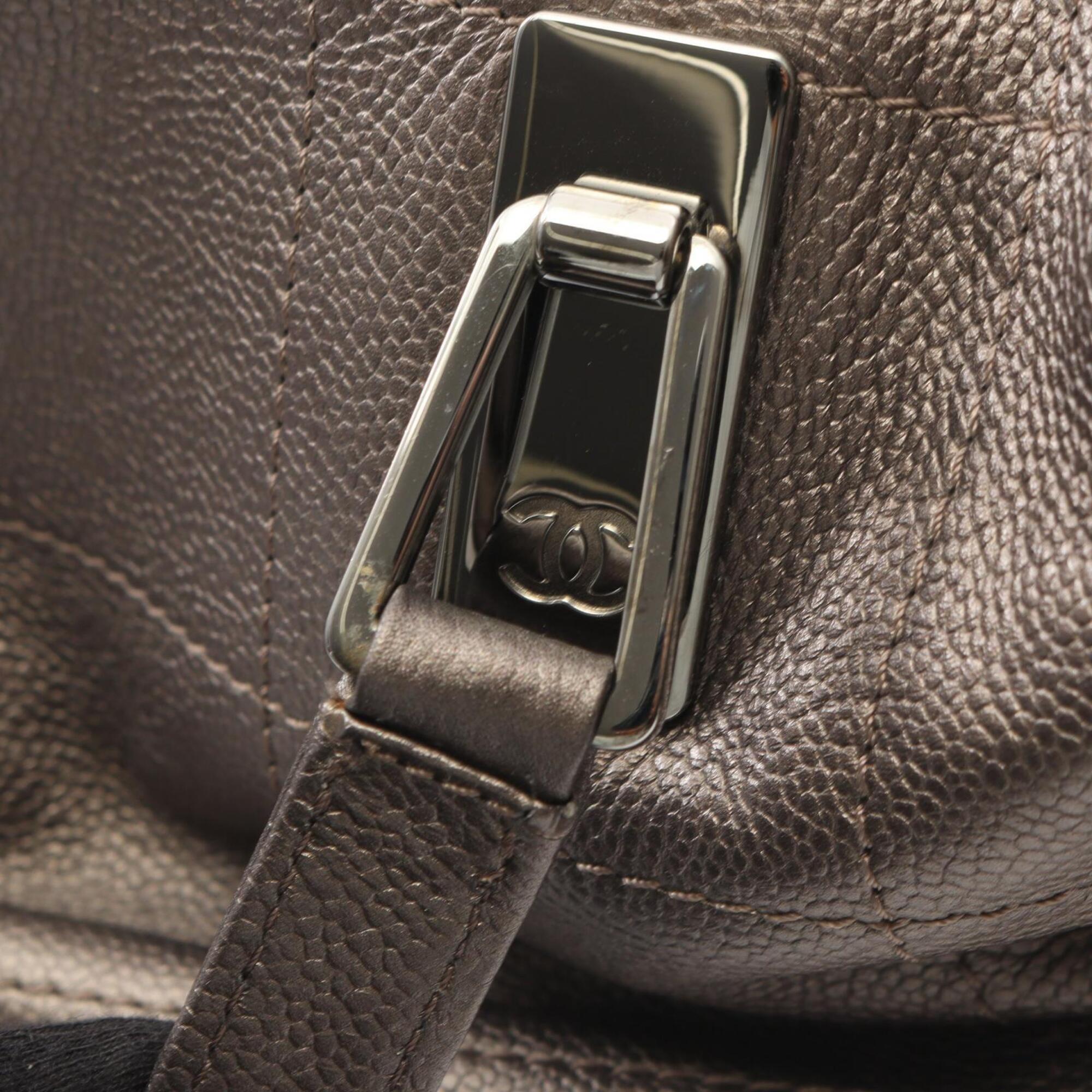 Chanel Gray Grained Calfskin Handbag Tote Bag (Pre-Owned)