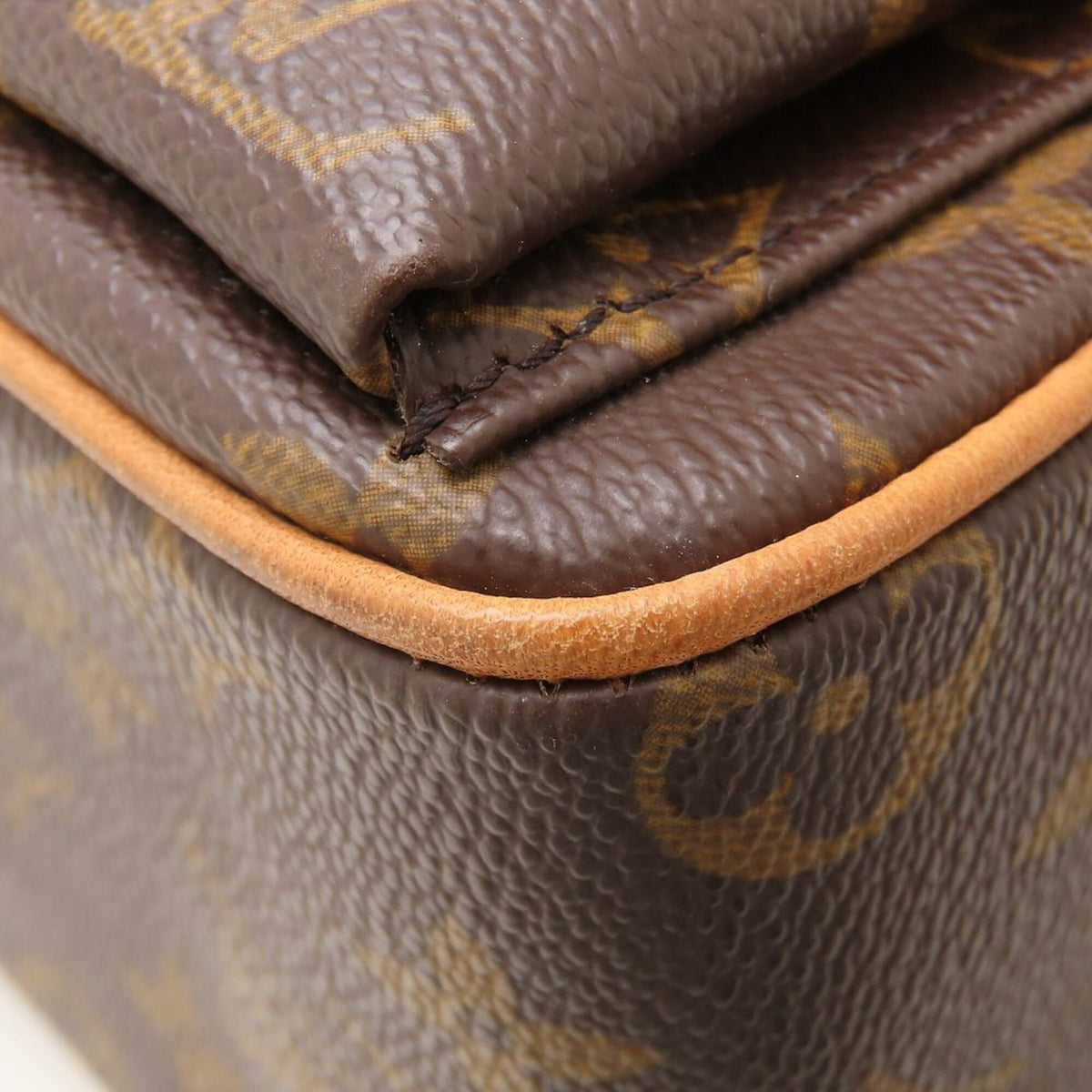 Louis Vuitton Monogram Brown Monogram Shoulder Bag (Pre-Owned)