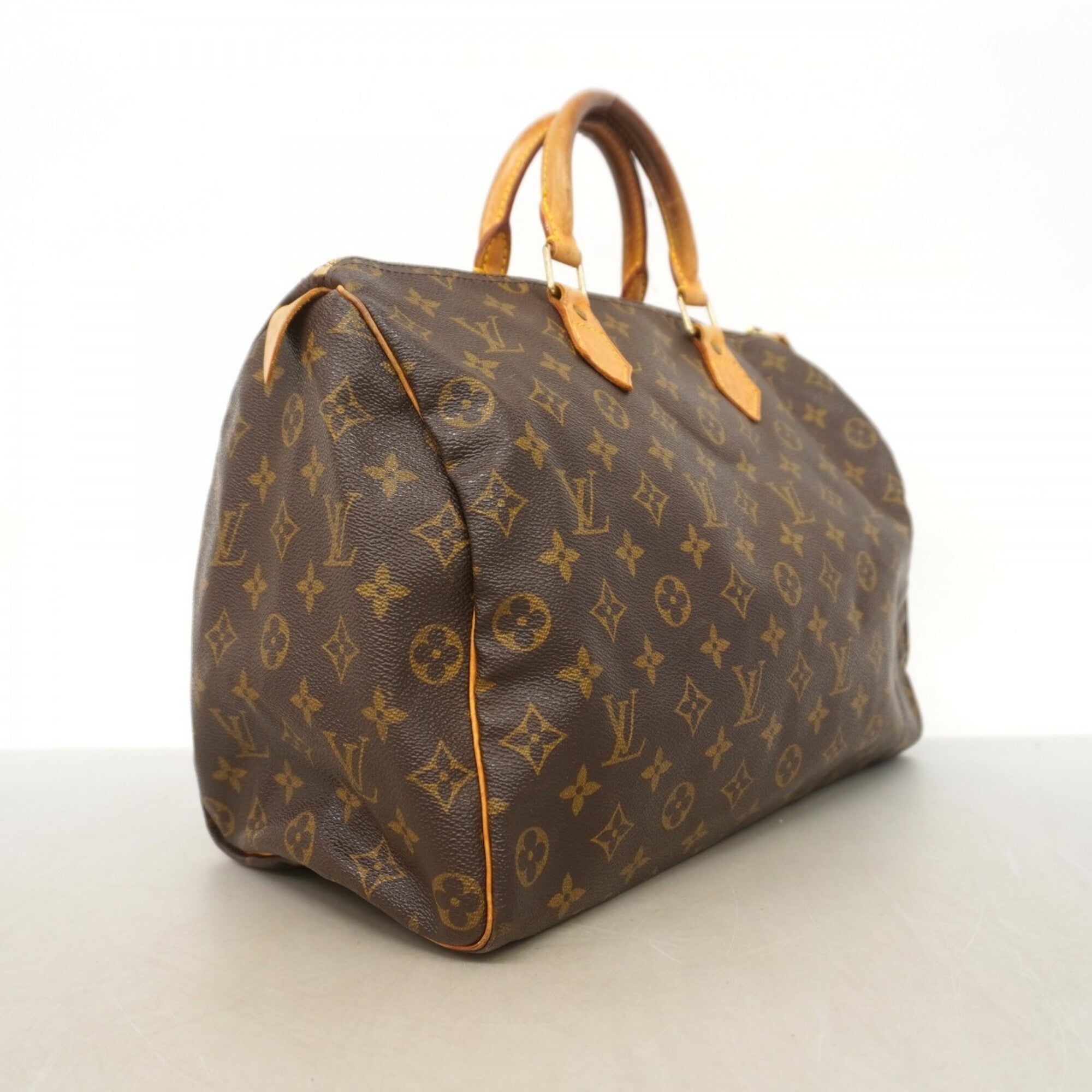 Louis Vuitton Brown Handbag (Pre-Owned)