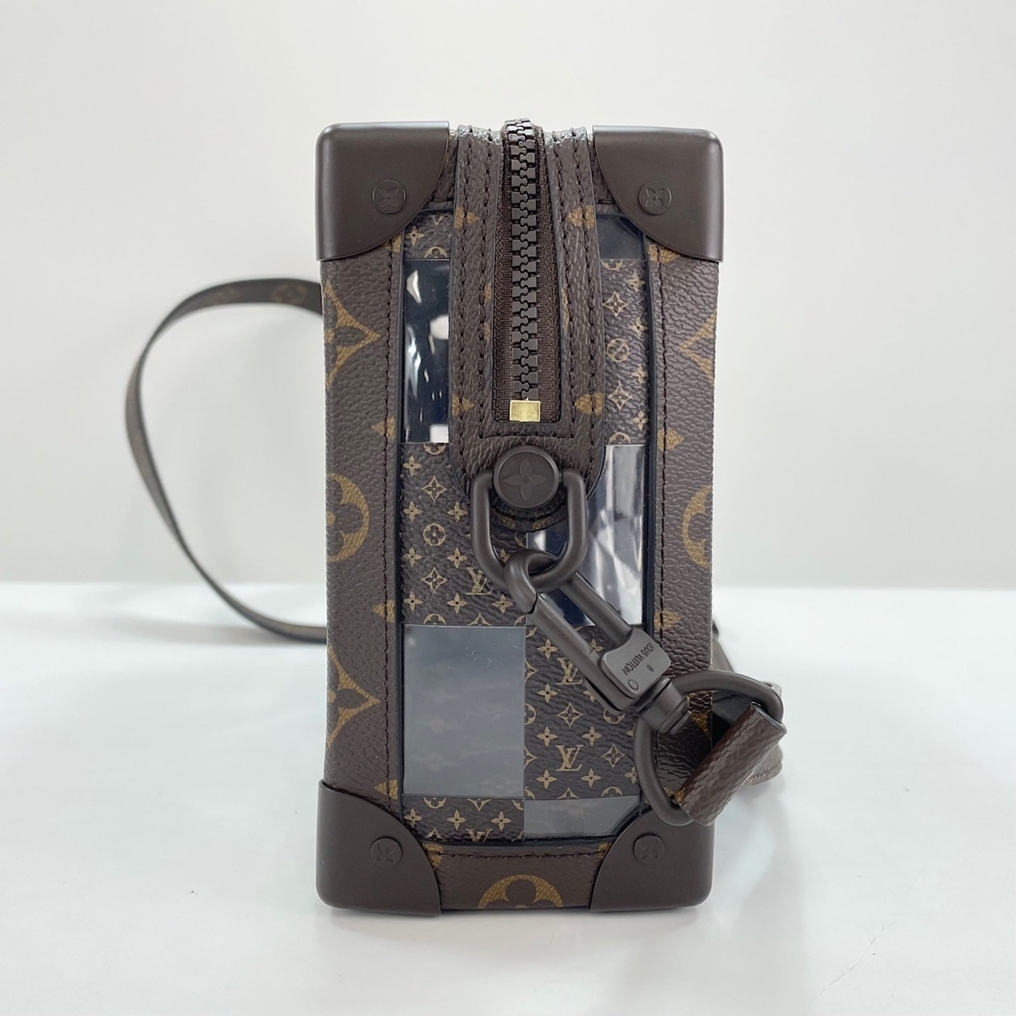 Louis Vuitton Brown Shoulder Bag (Pre-Owned)