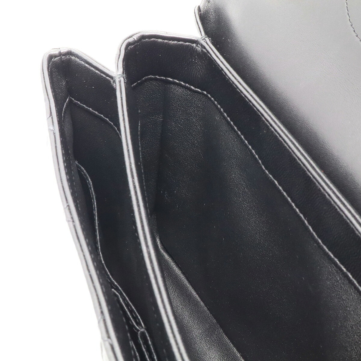Chanel Black Leather Handbag Shoulder Bag (Pre-Owned)