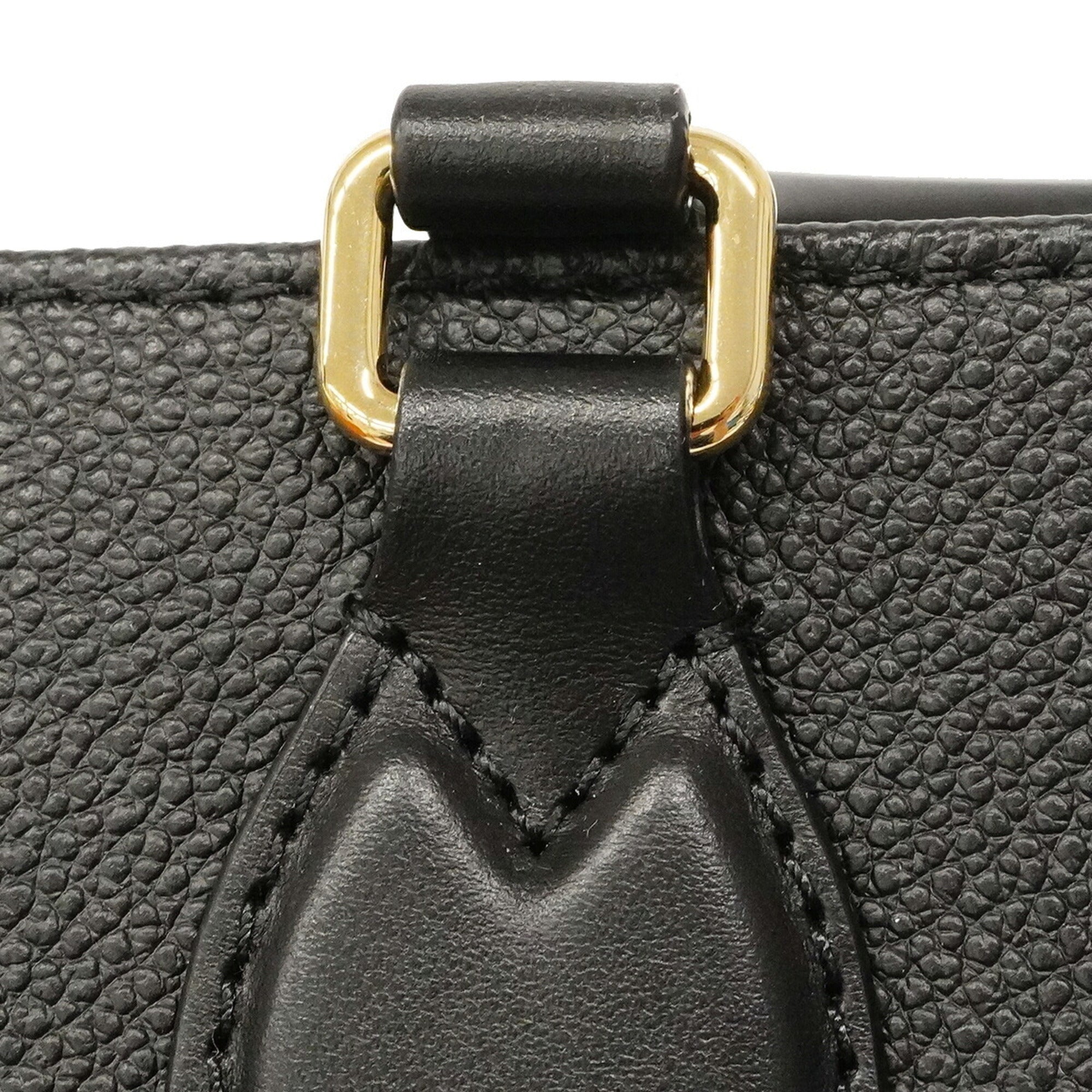 Louis Vuitton Noir Handbag (Pre-Owned)