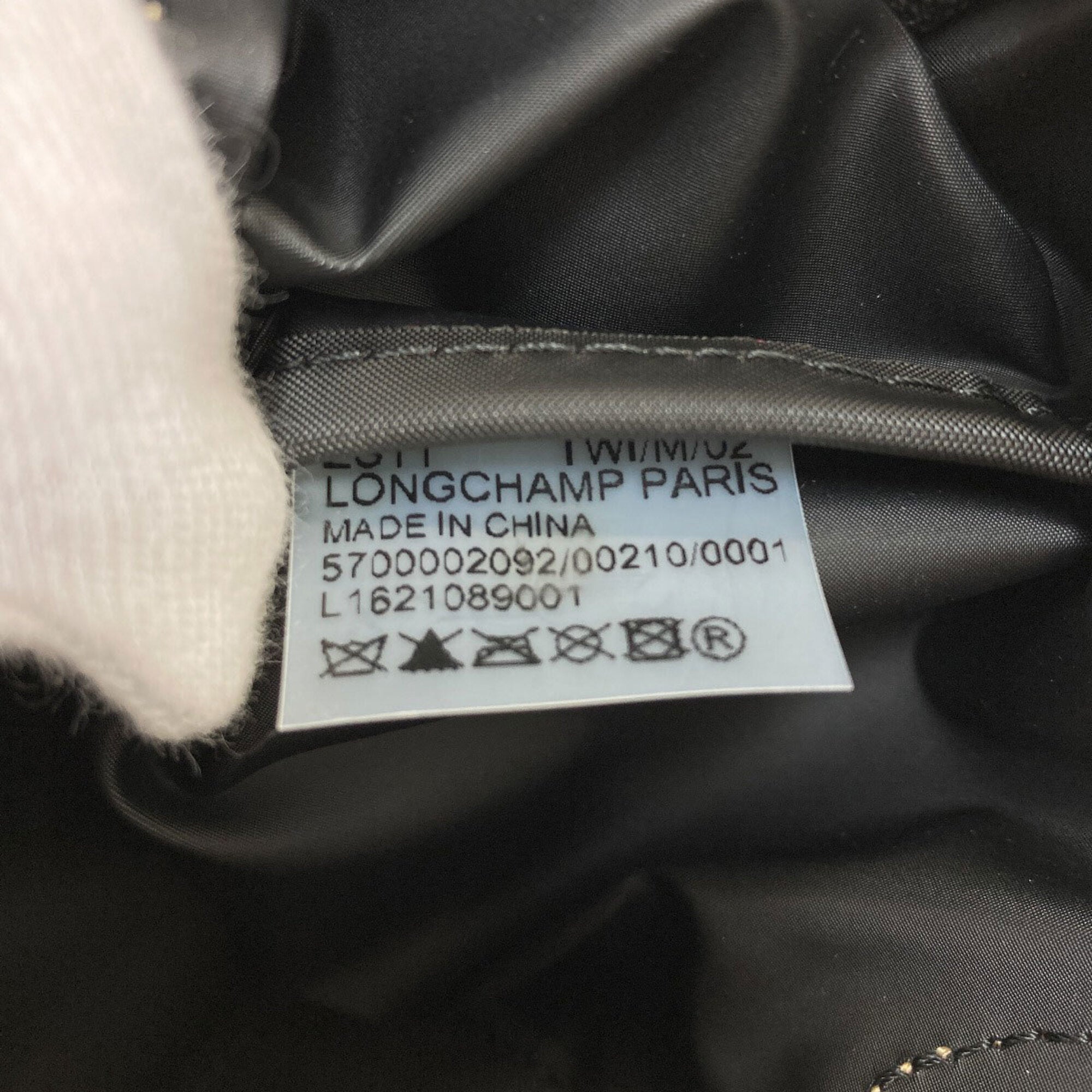 Longchamp Black Nylon Handbag (Pre-Owned)