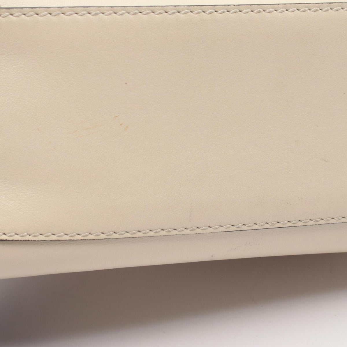 Valentino Ivory Leather Handbag (Pre-Owned)