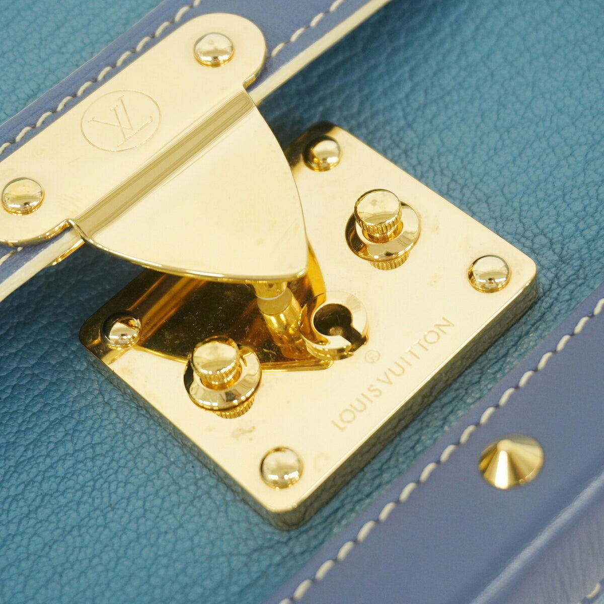 Louis Vuitton Blue Shoulder Bag (Pre-Owned)